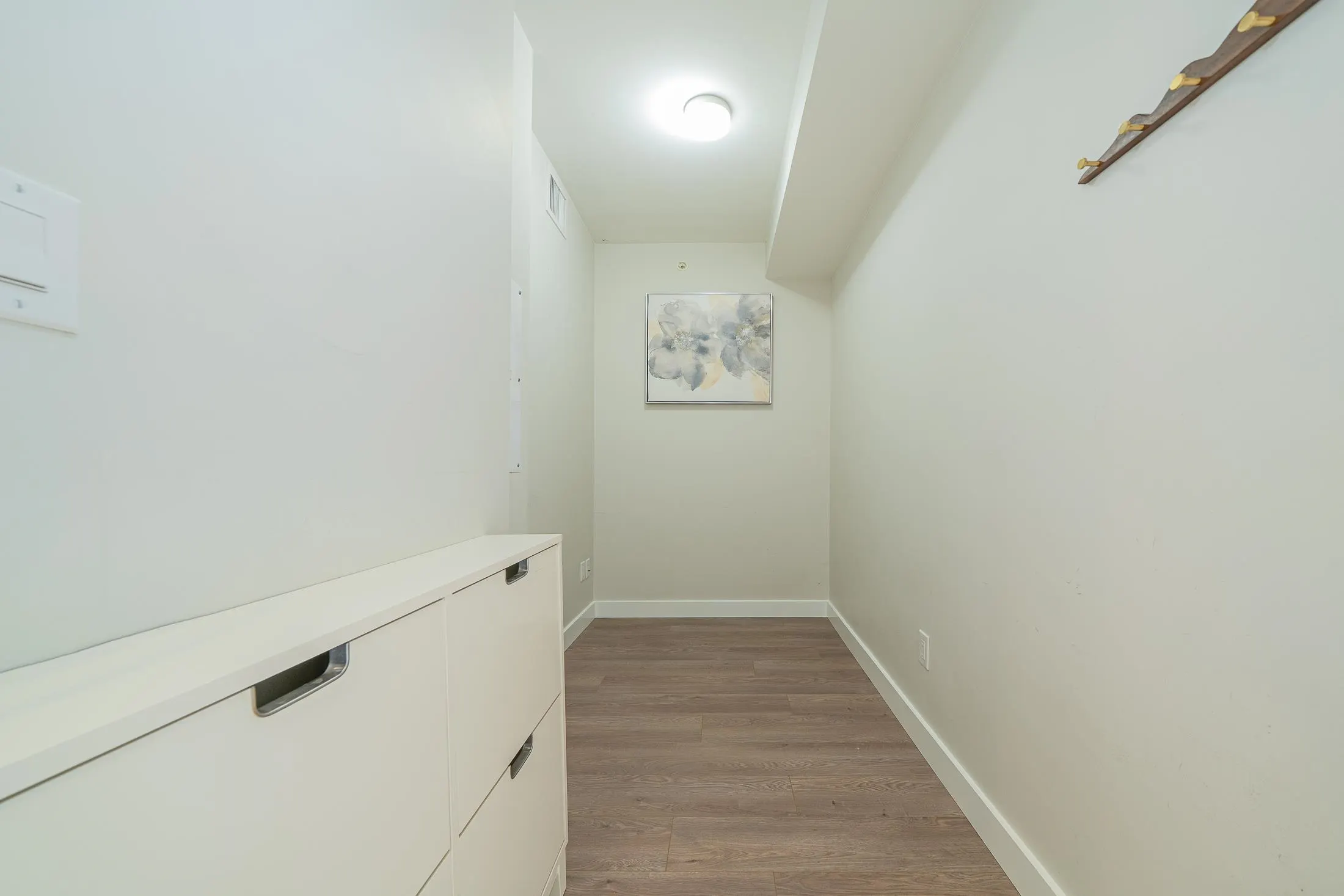 2601 1788 Gilmore Avenue