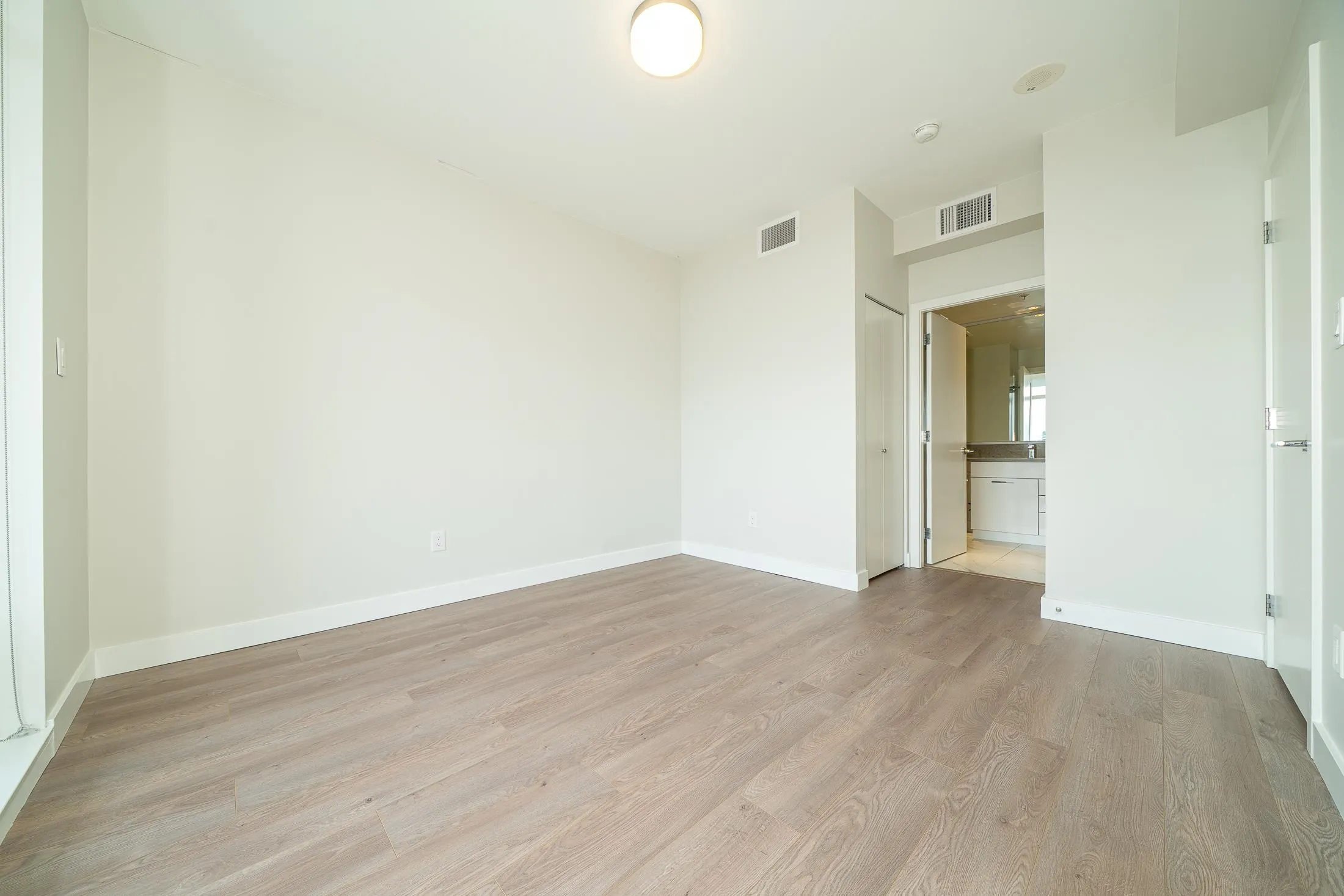 2601 1788 Gilmore Avenue