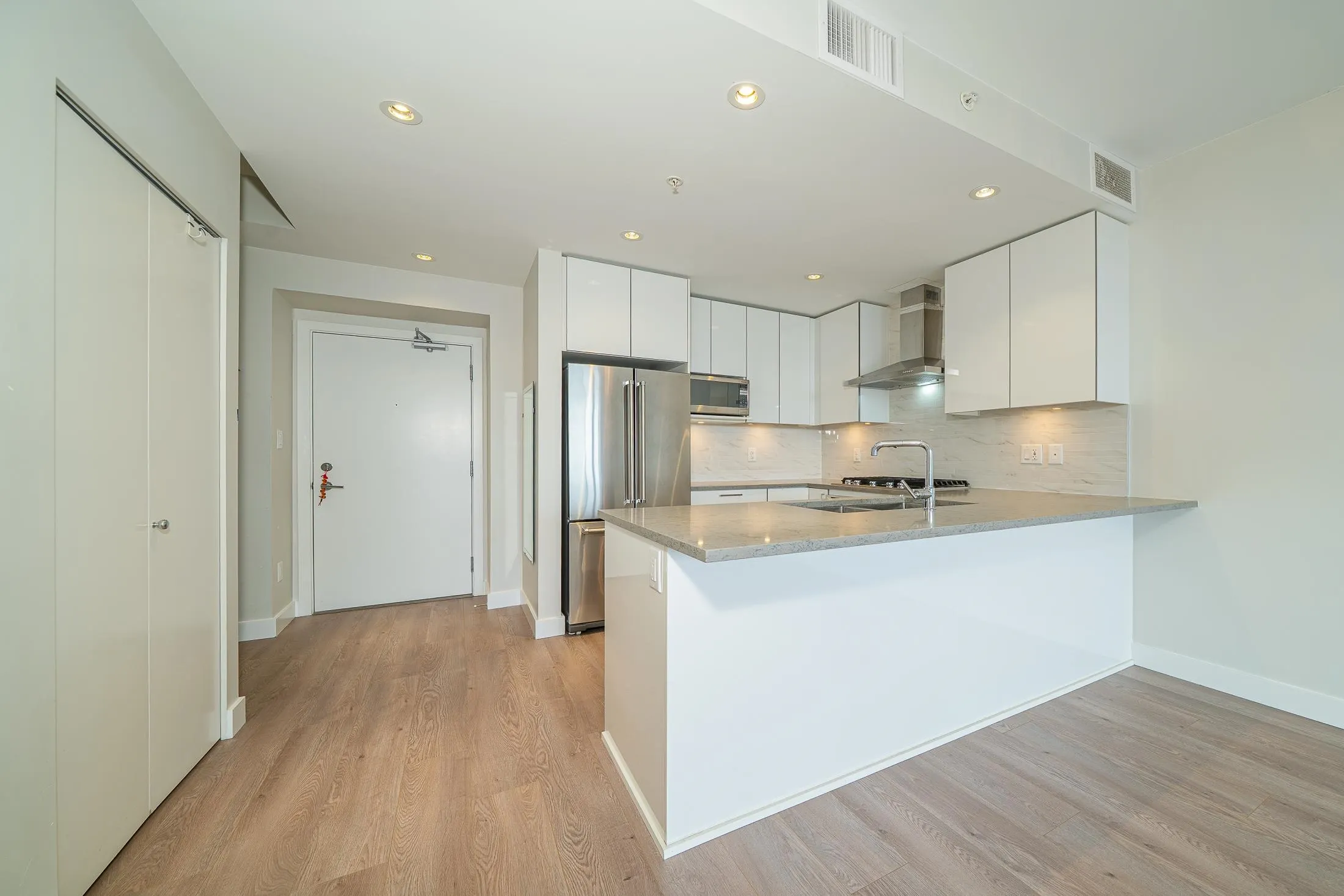 2601 1788 Gilmore Avenue