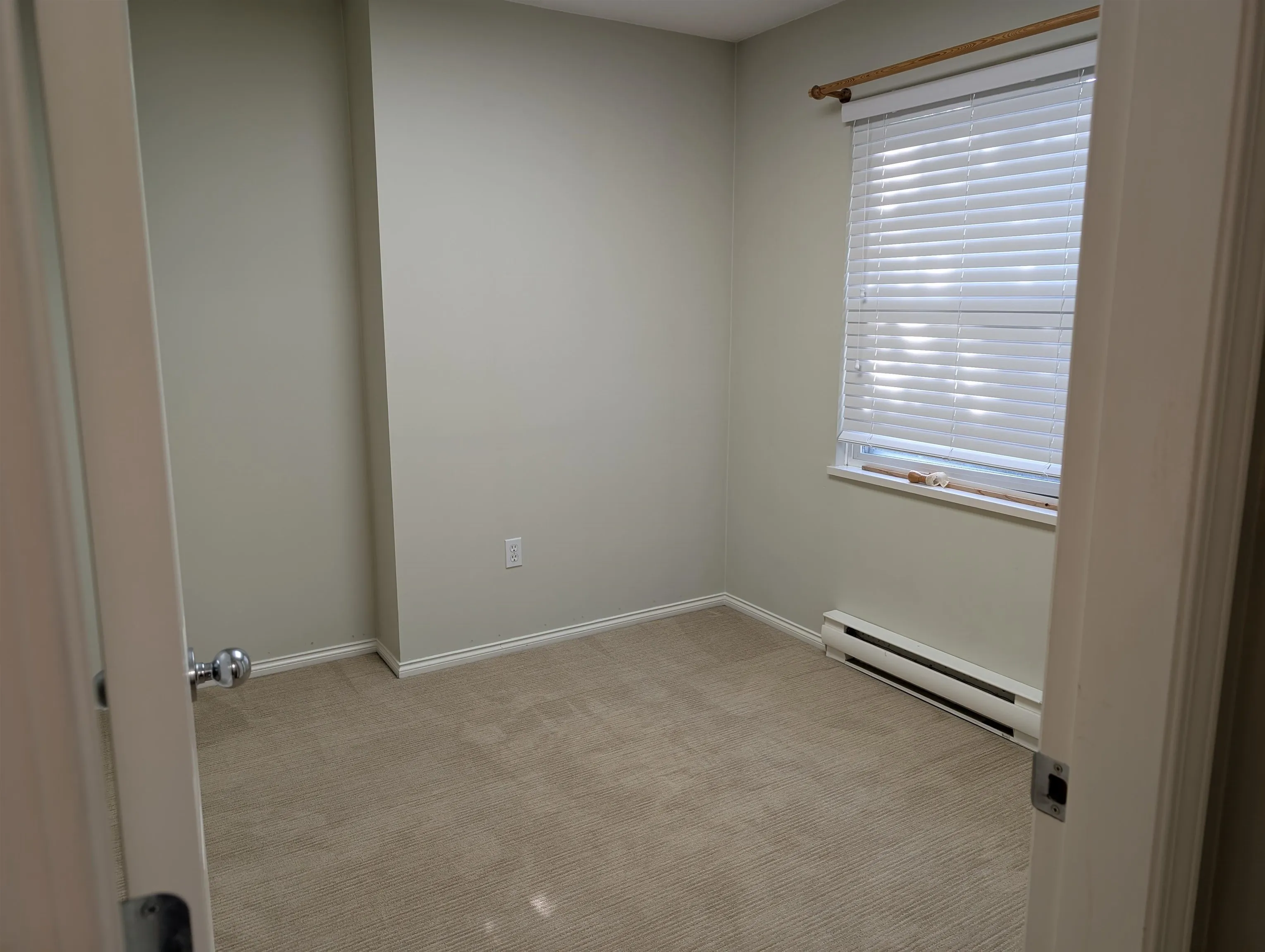 20 3711 Robson Court