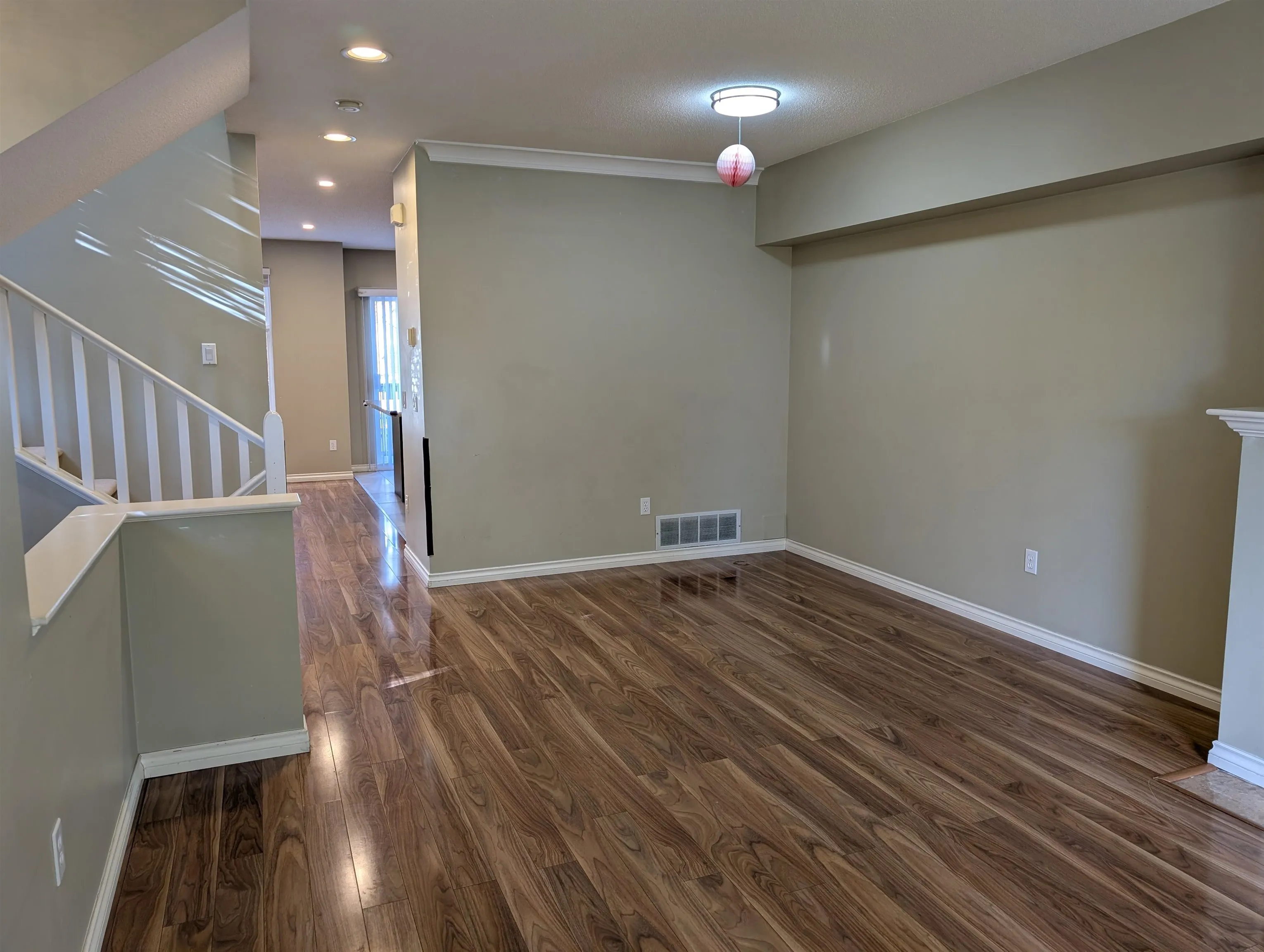 20 3711 Robson Court