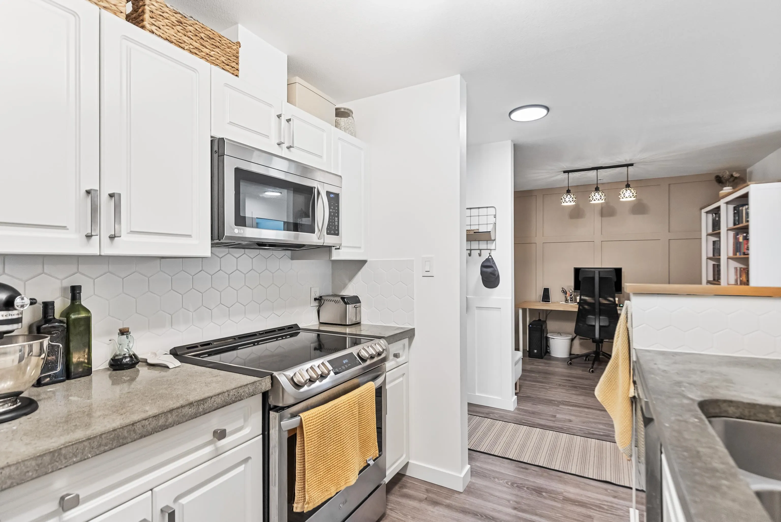 404 12206 224 Street