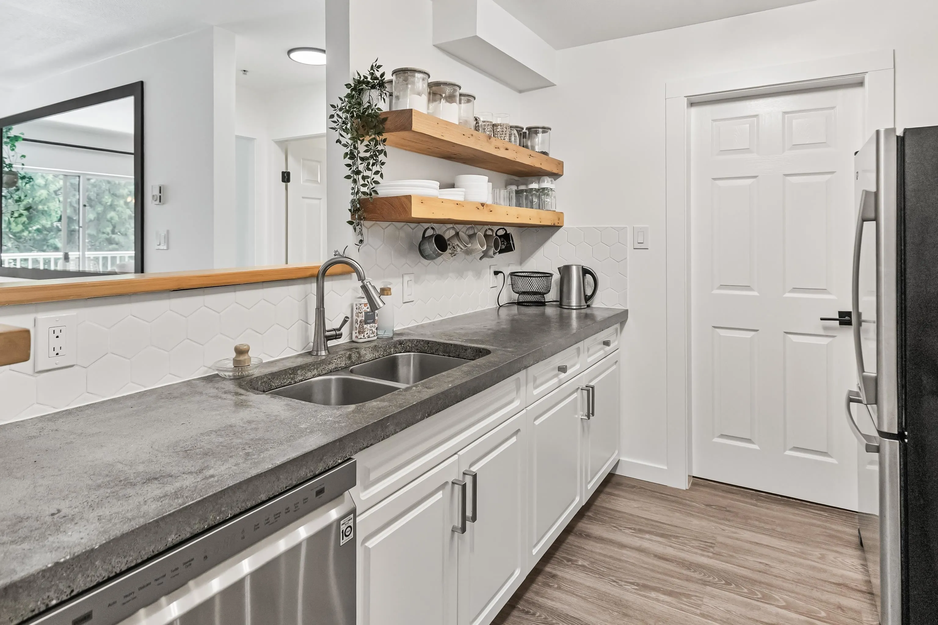 404 12206 224 Street