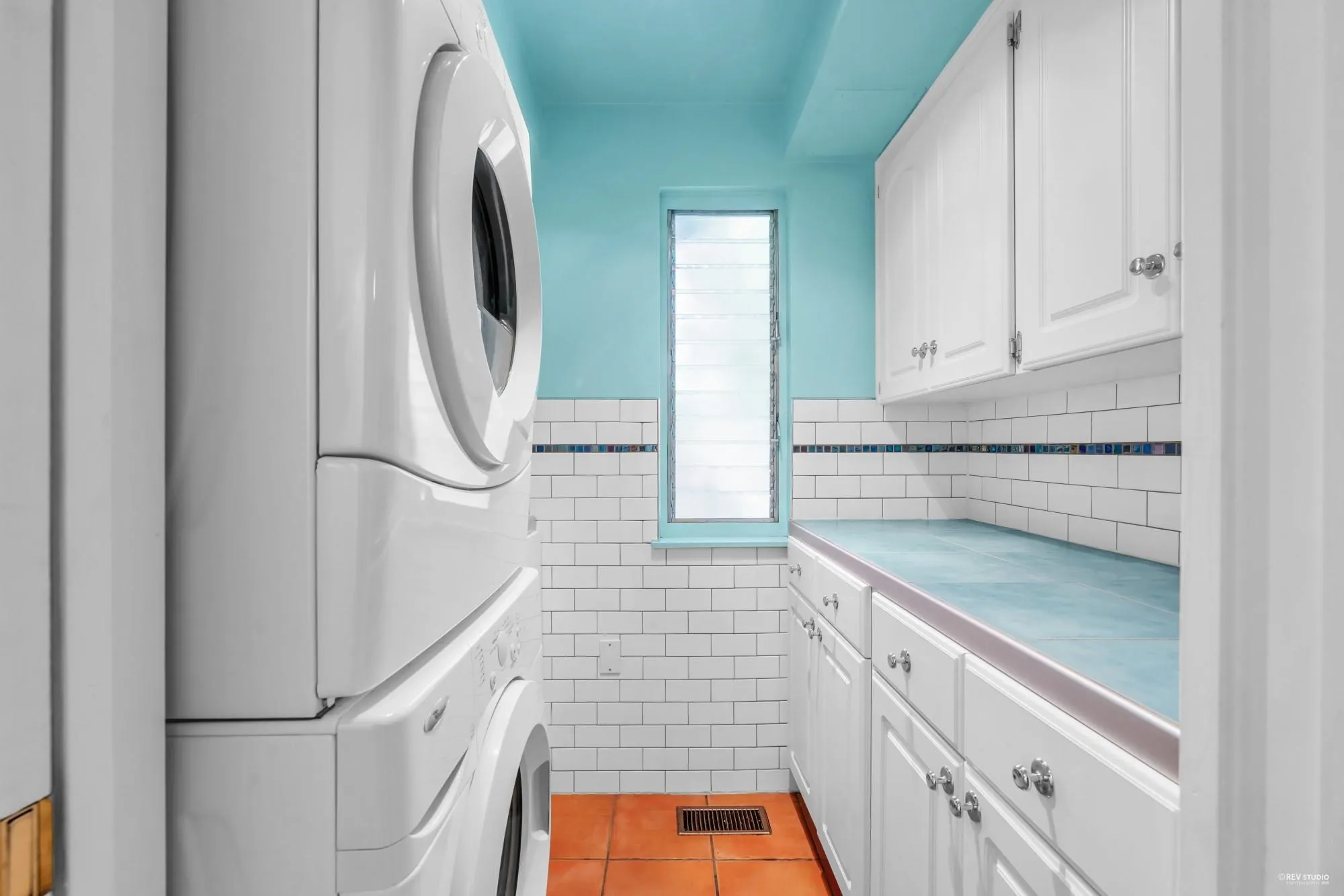 3845 Bayridge Avenue