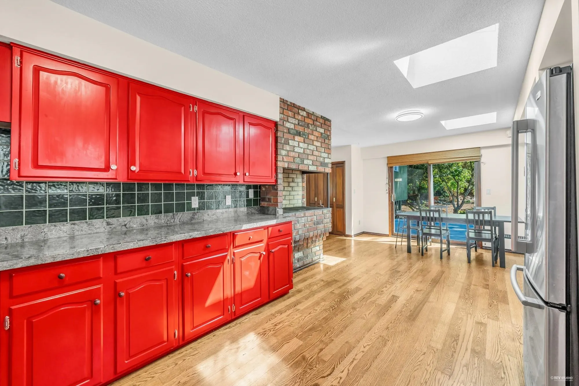 3845 Bayridge Avenue