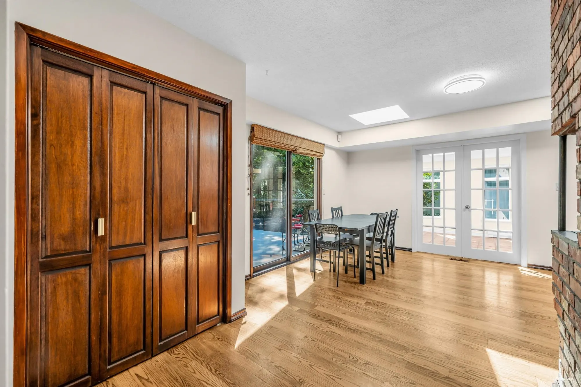 3845 Bayridge Avenue