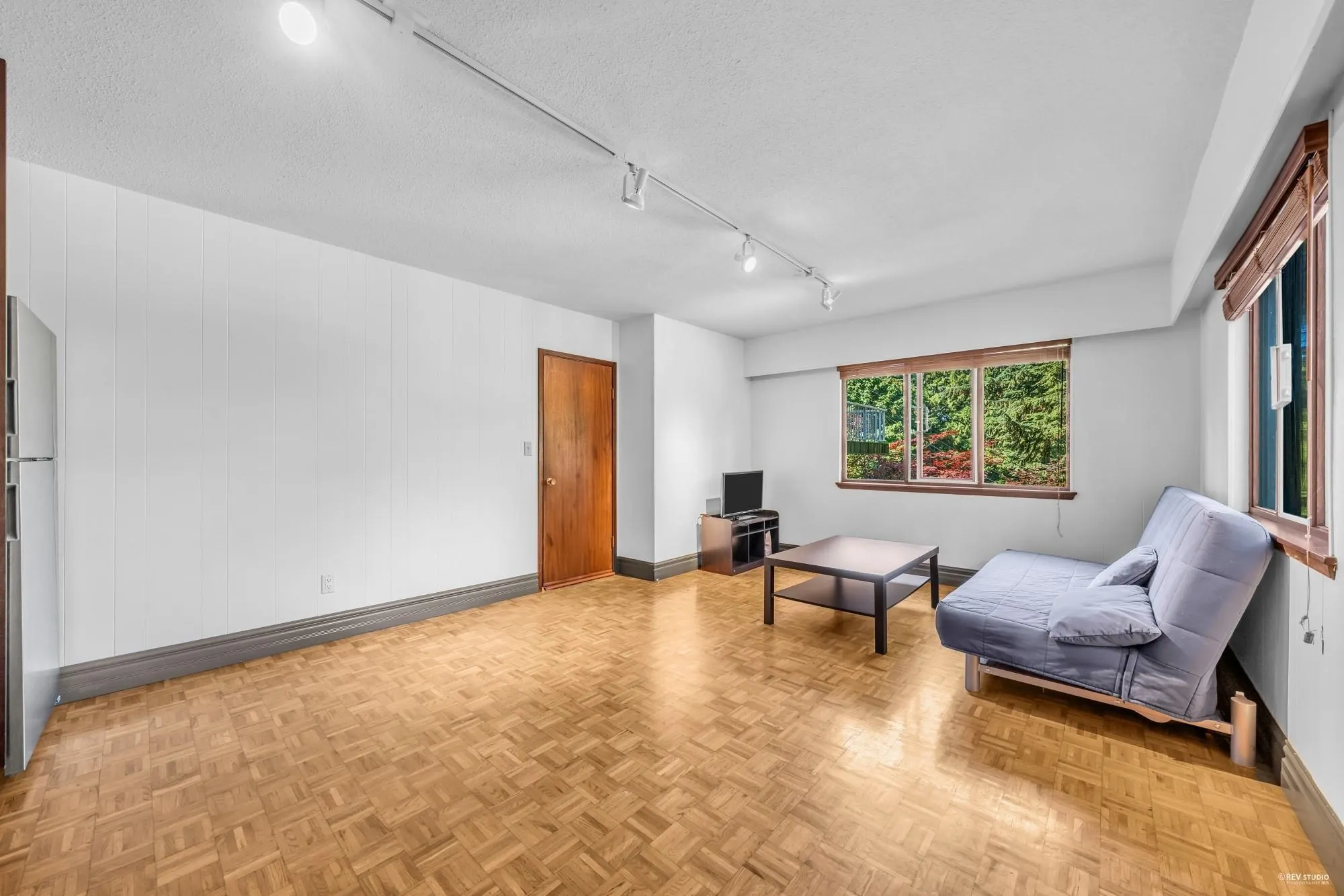 3845 Bayridge Avenue