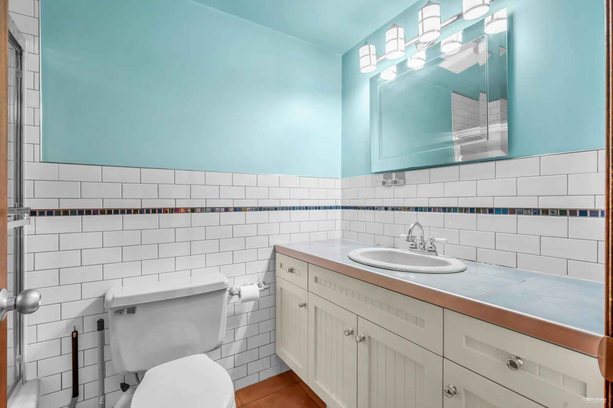 3845 Bayridge Avenue