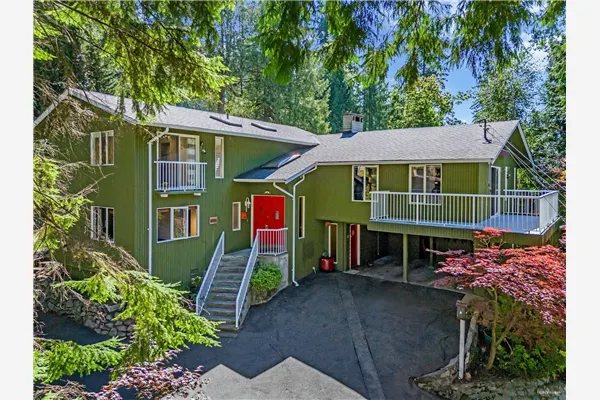 3845 Bayridge Avenue