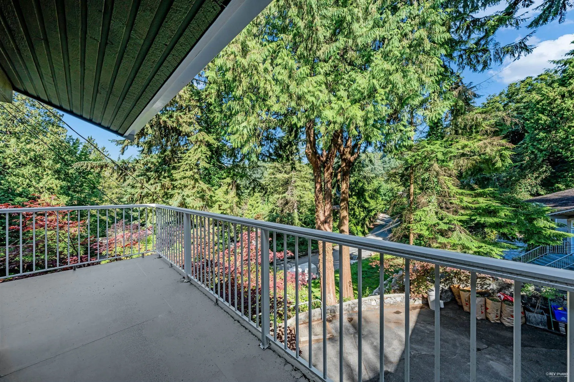 3845 Bayridge Avenue