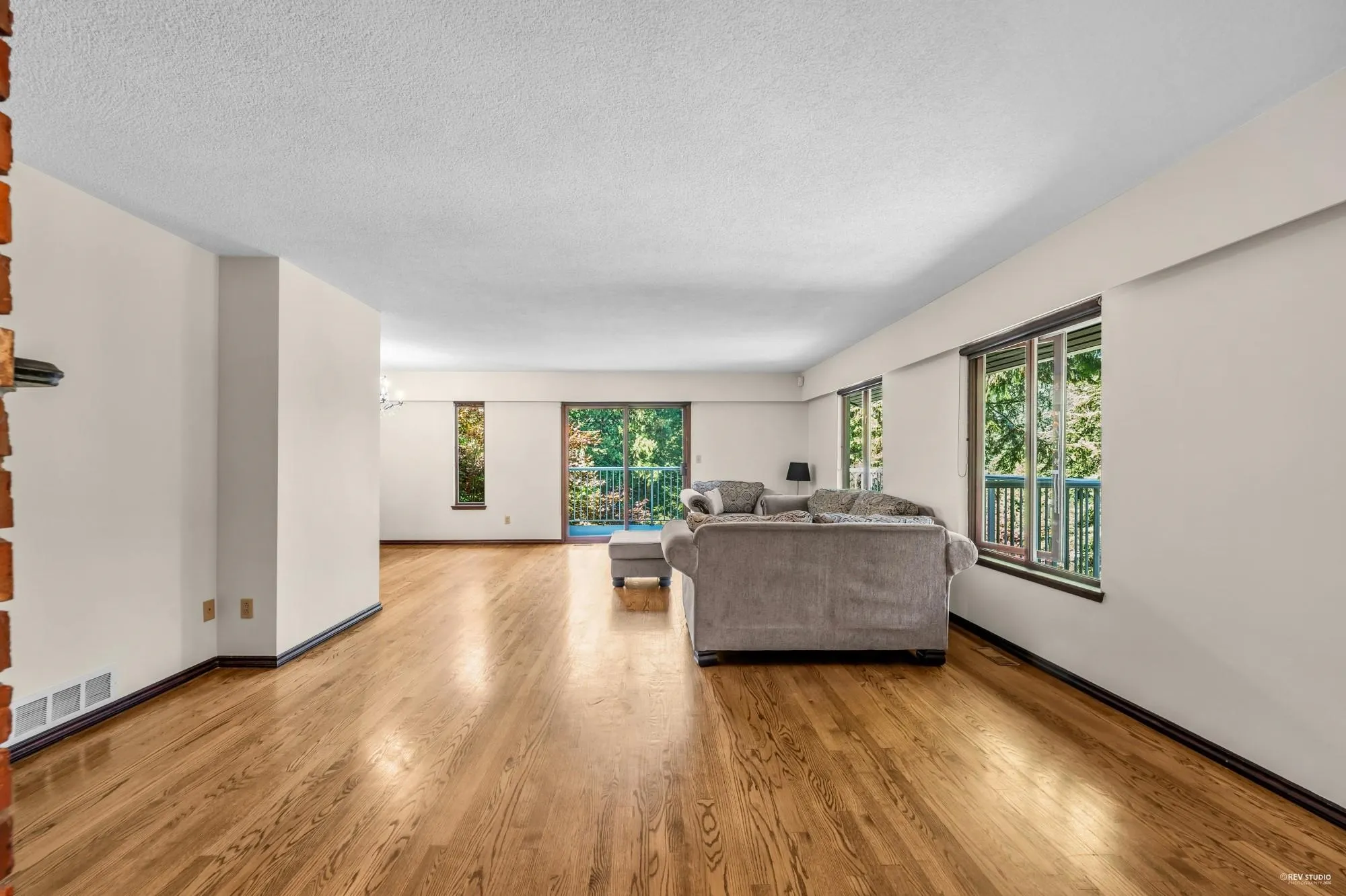 3845 Bayridge Avenue