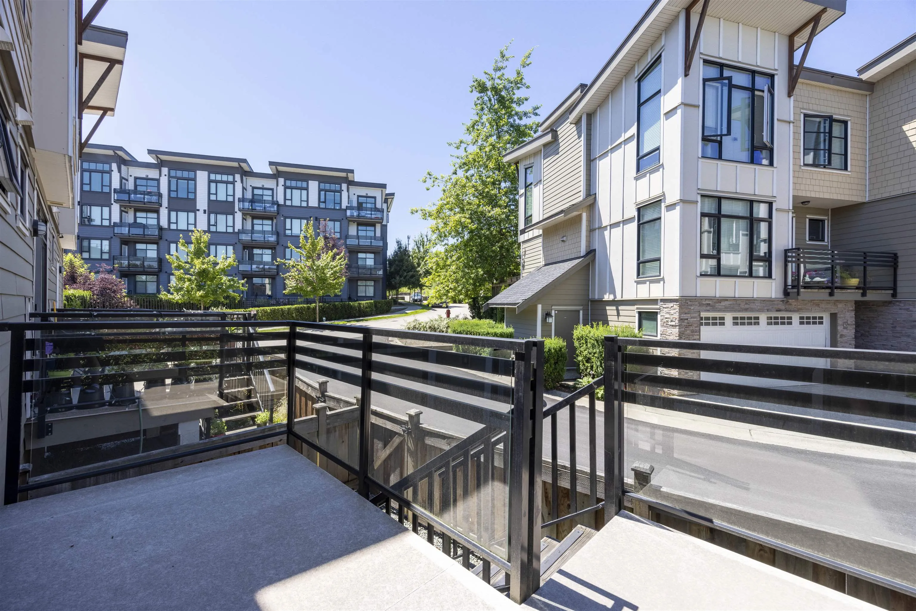 11 9989 E Barnston Drive