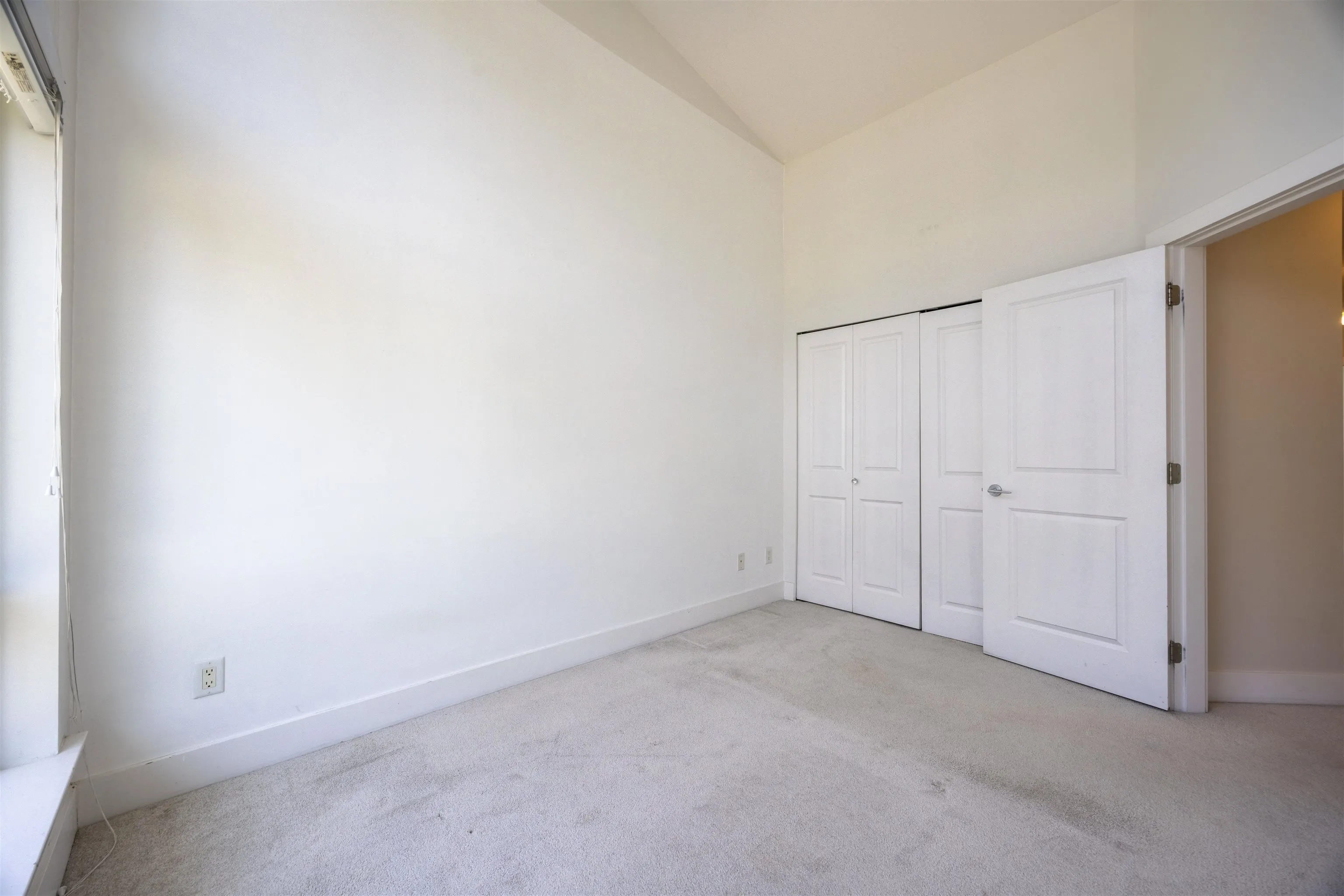 11 9989 E Barnston Drive