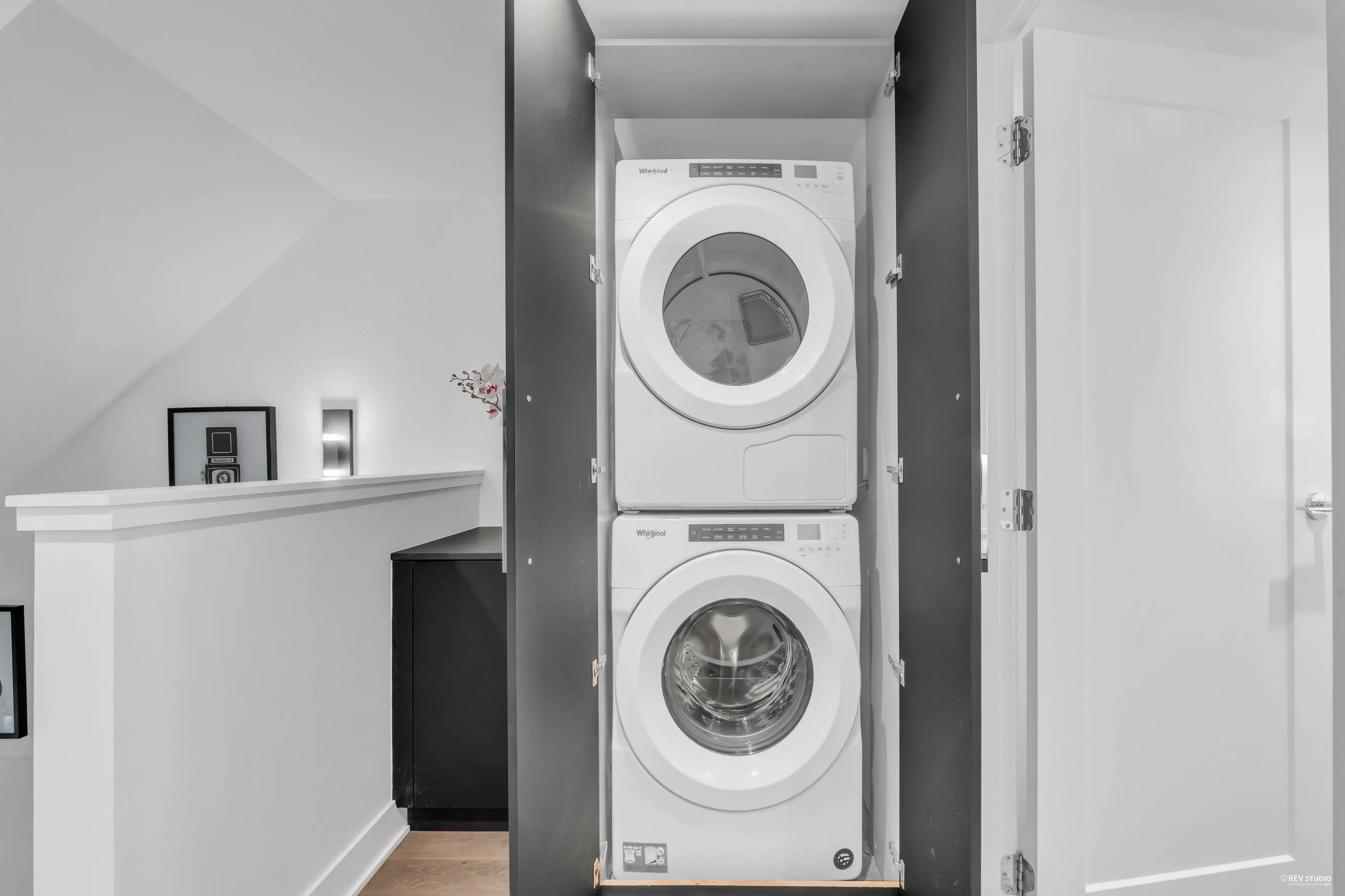 118 2070 Curling Road