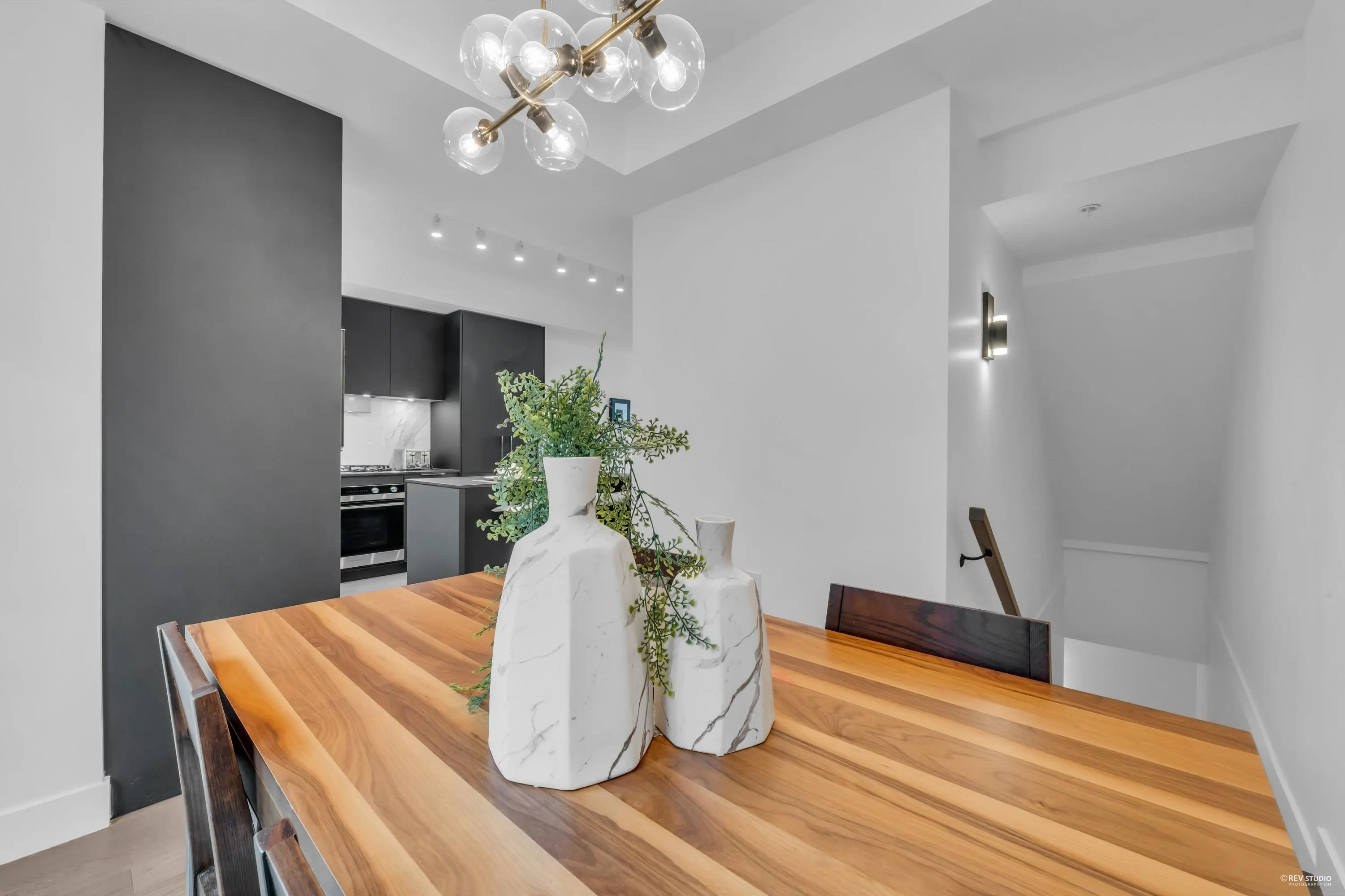 118 2070 Curling Road