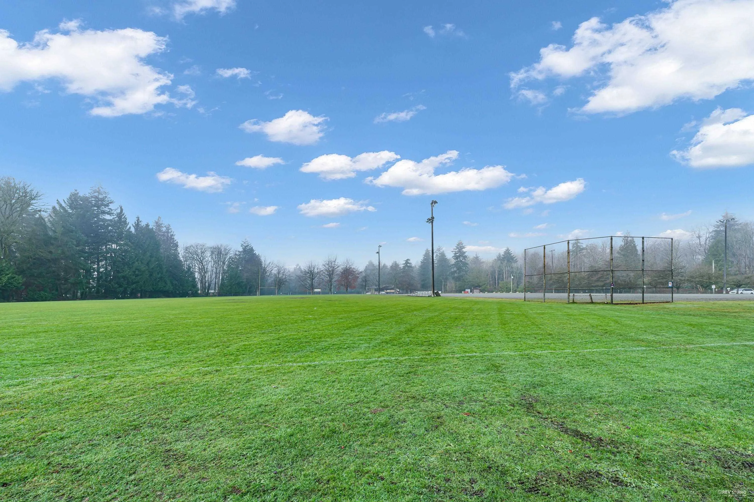 118 2070 Curling Road