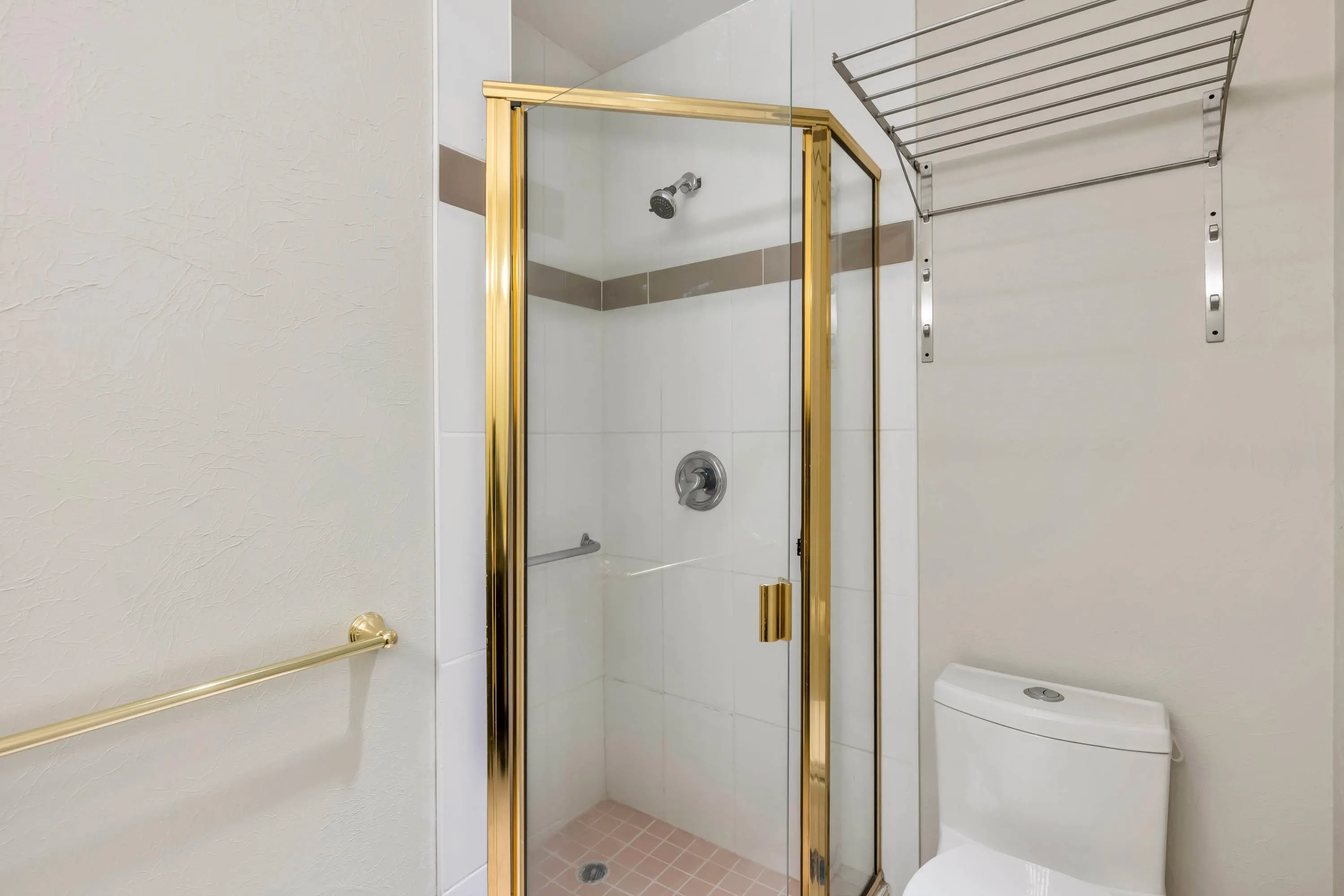 702 5885 Olive Avenue