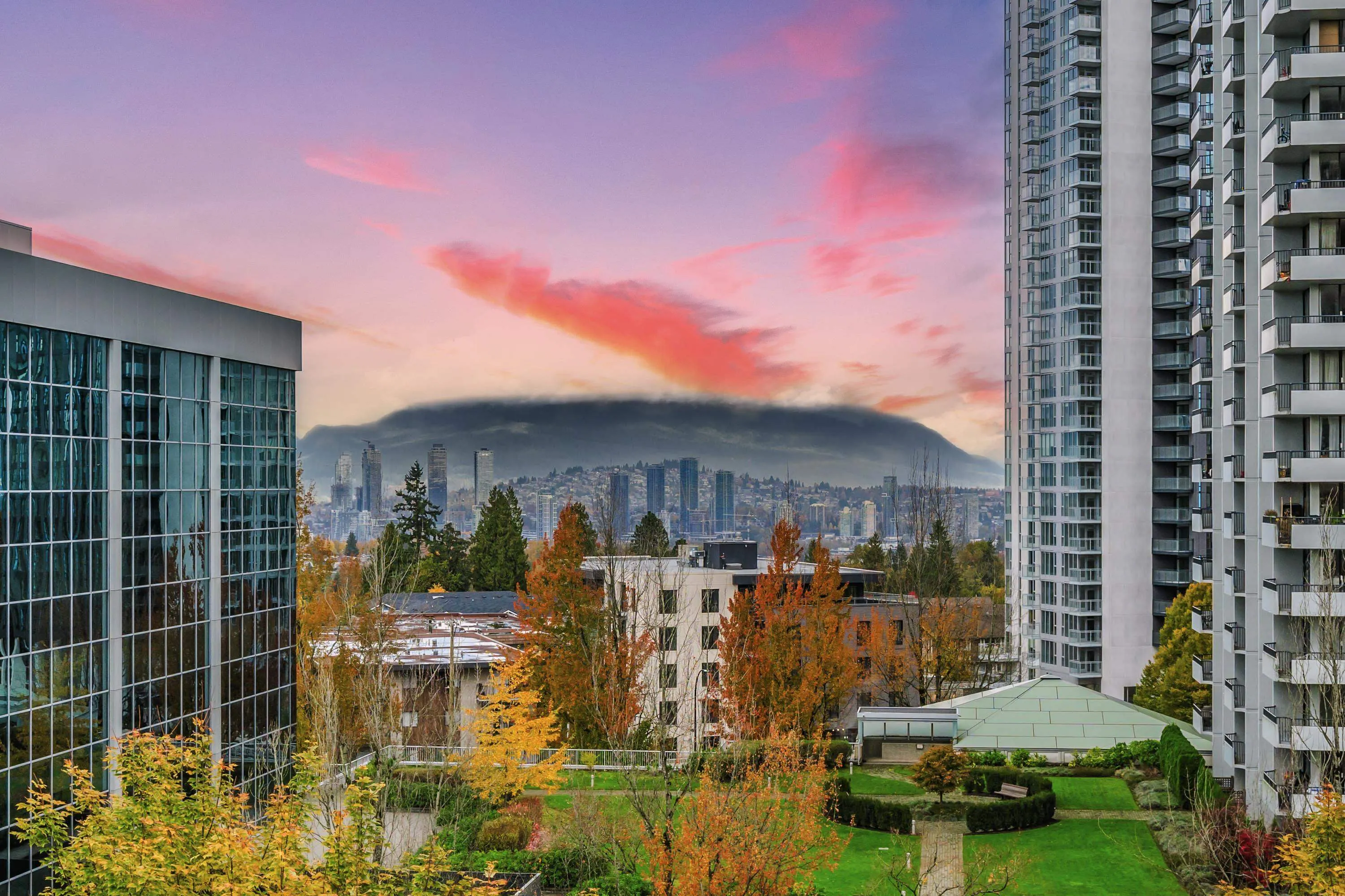 702 5885 Olive Avenue