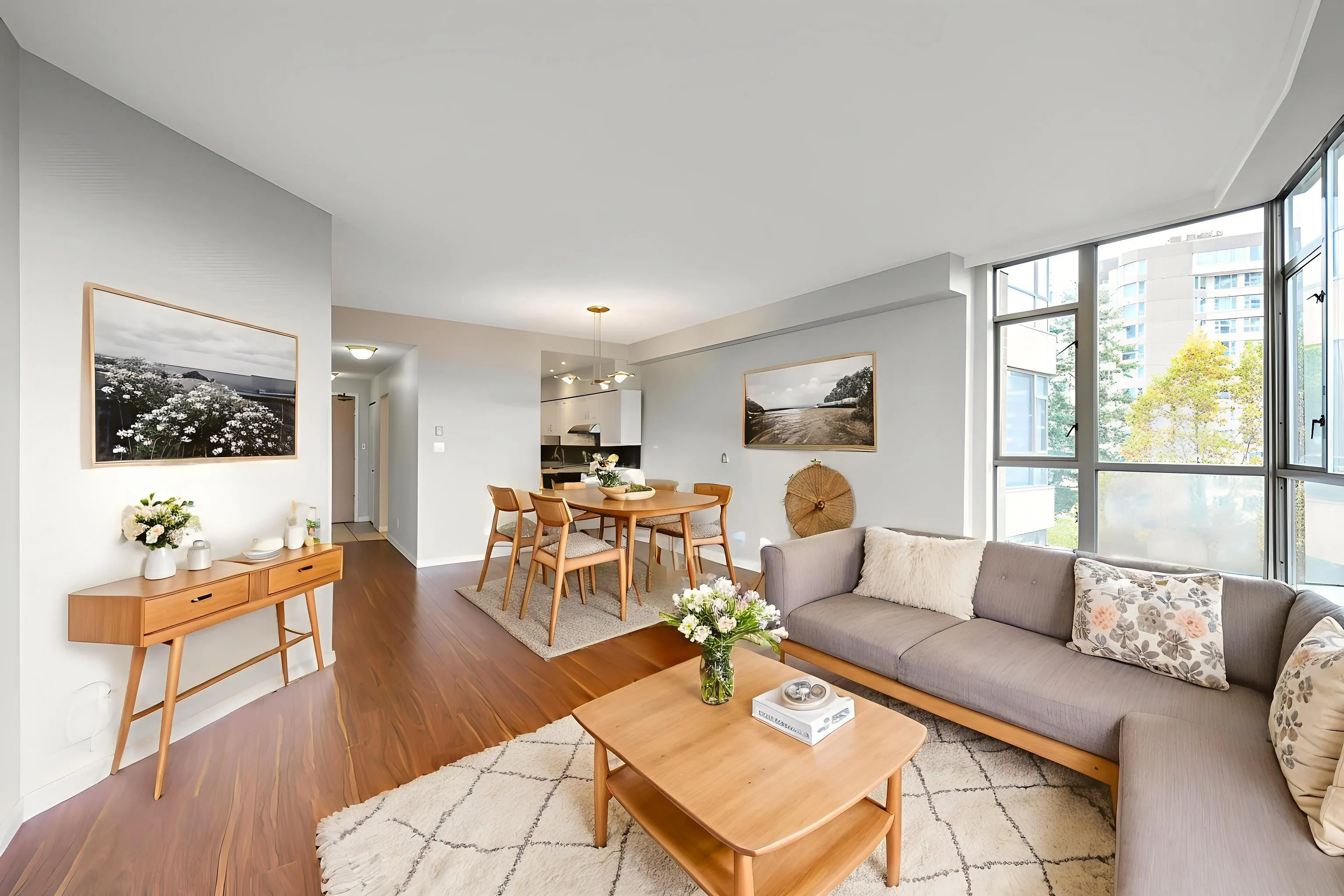 702 5885 Olive Avenue