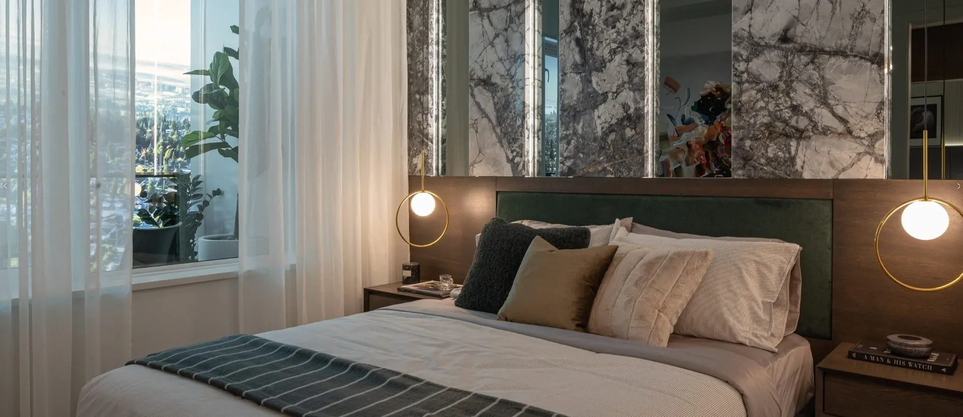 909 6468 Willingdon Avenue