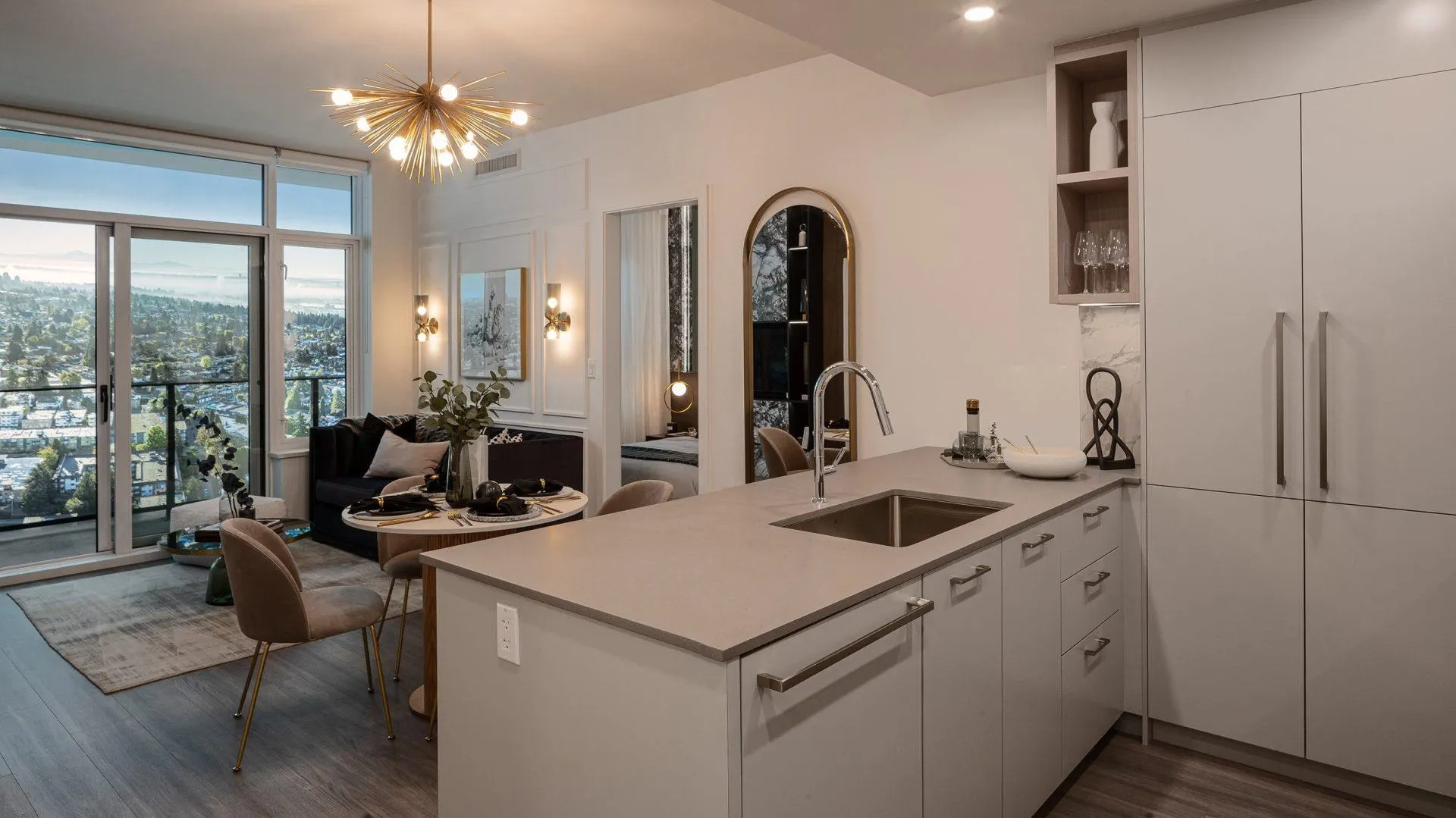 3709 6468 Willingdon Ave