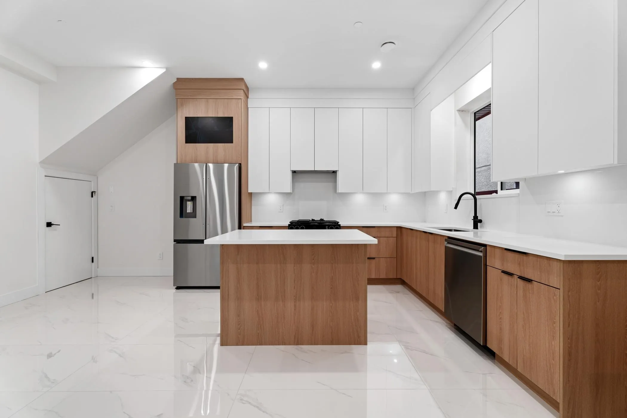 5875 Culloden Street