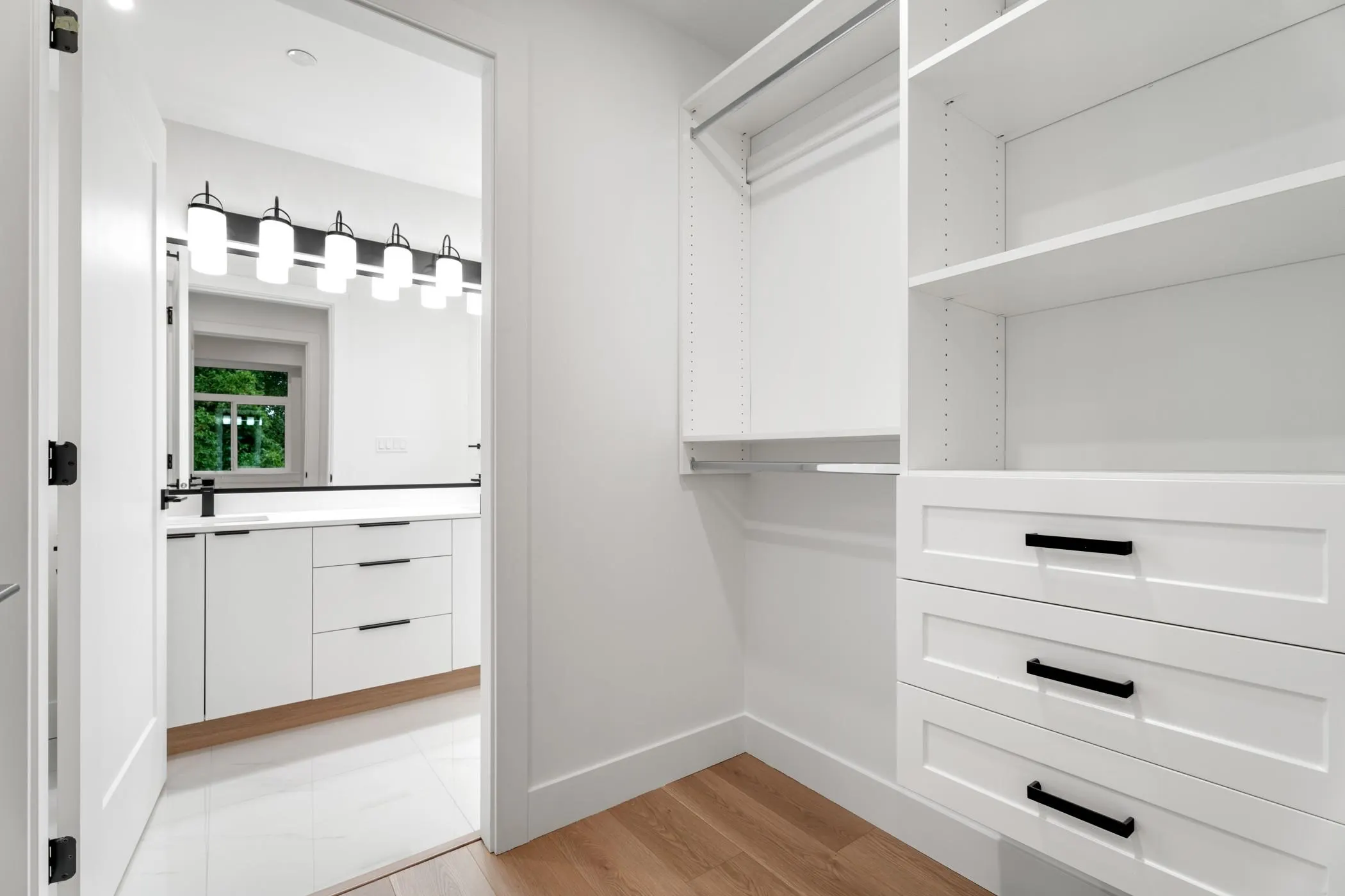 5875 Culloden Street