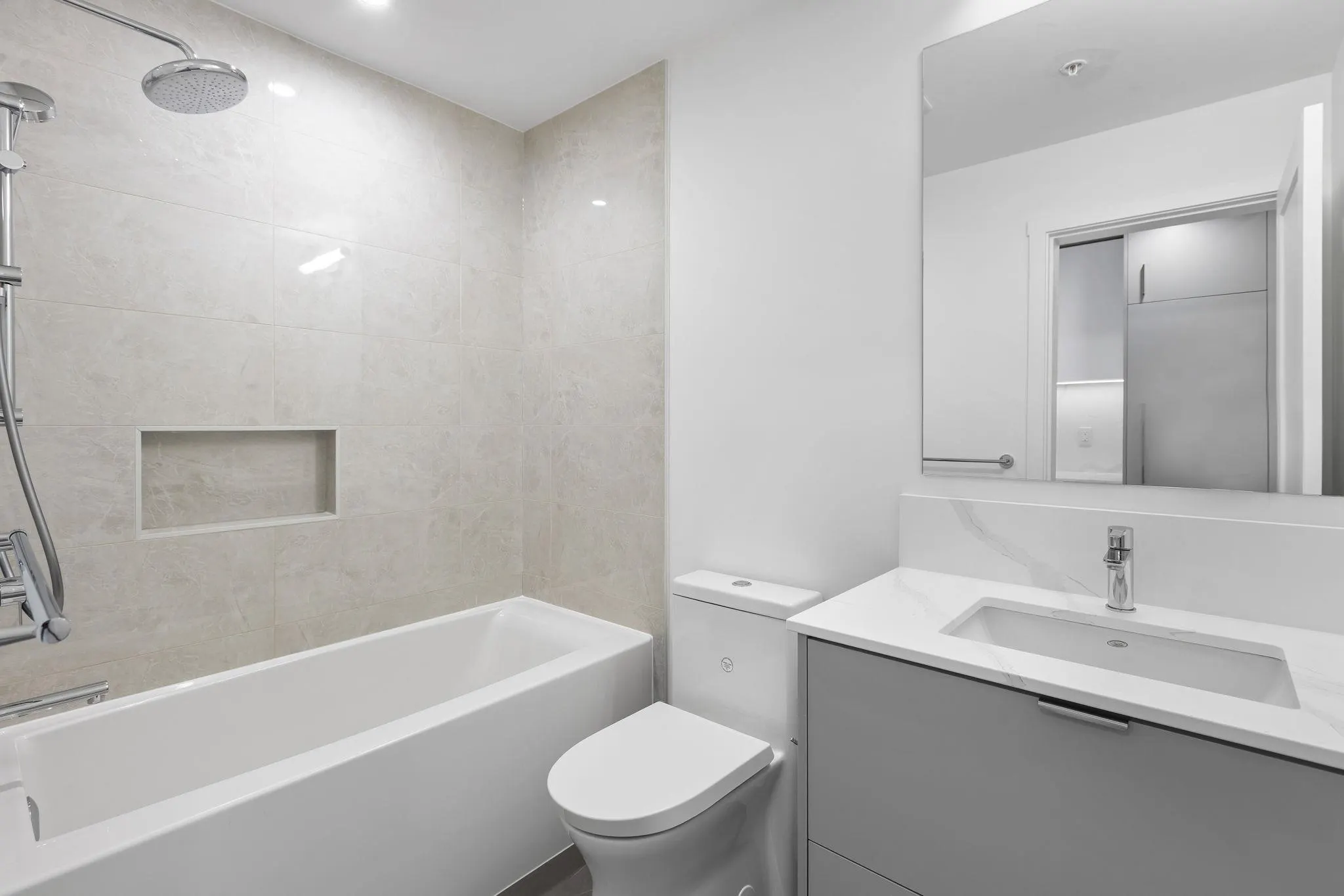 609 600 Rochester Avenue