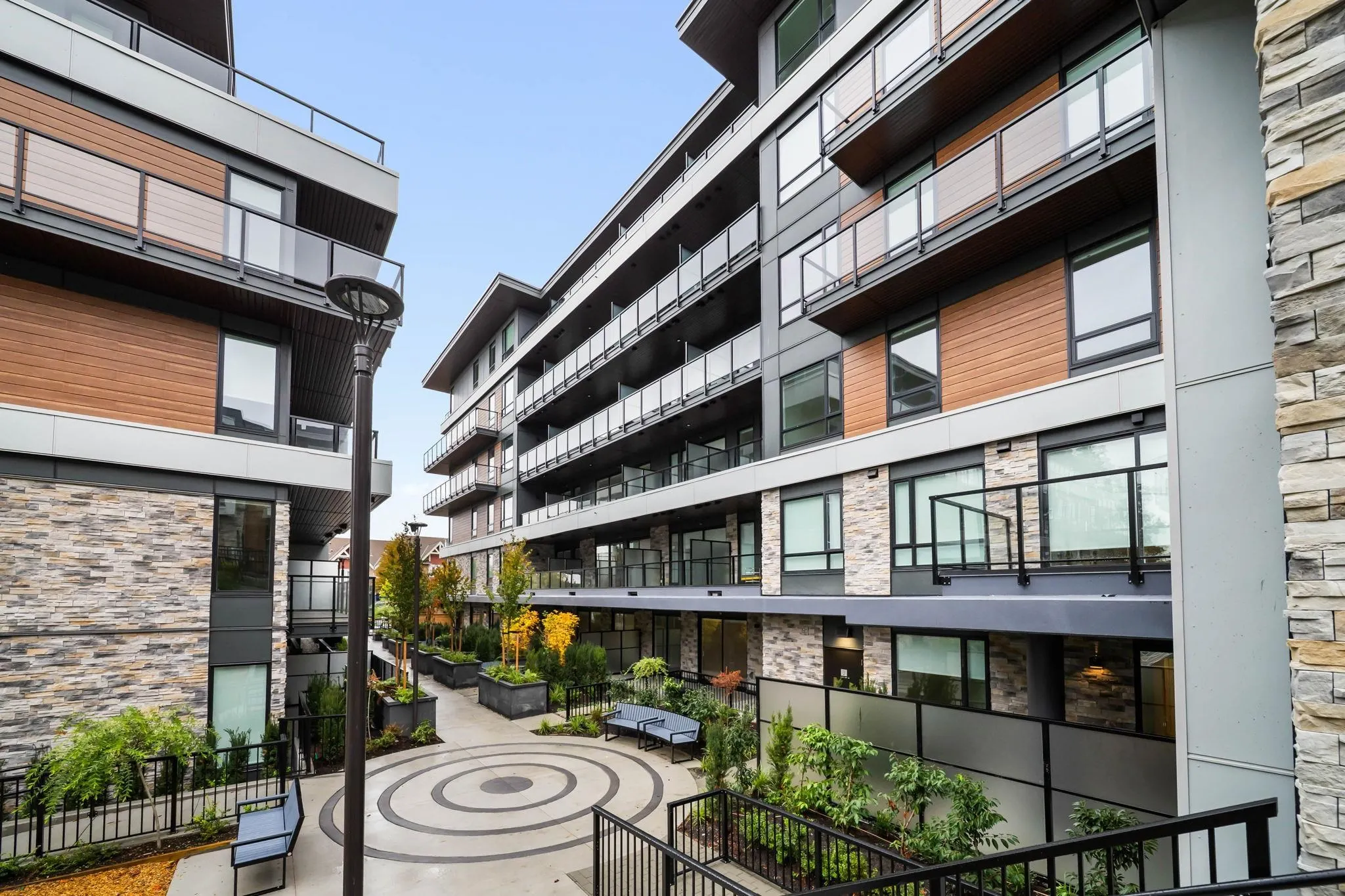 609 600 Rochester Avenue