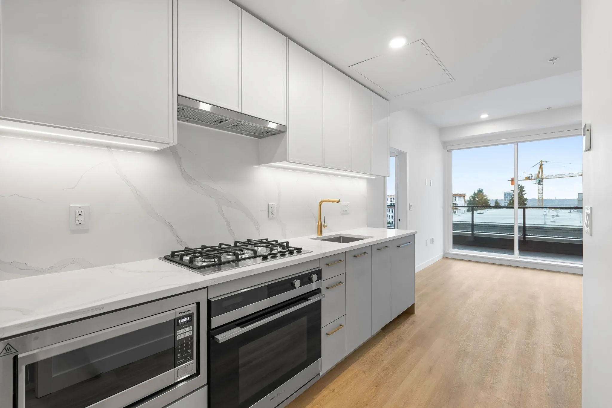 609 600 Rochester Avenue