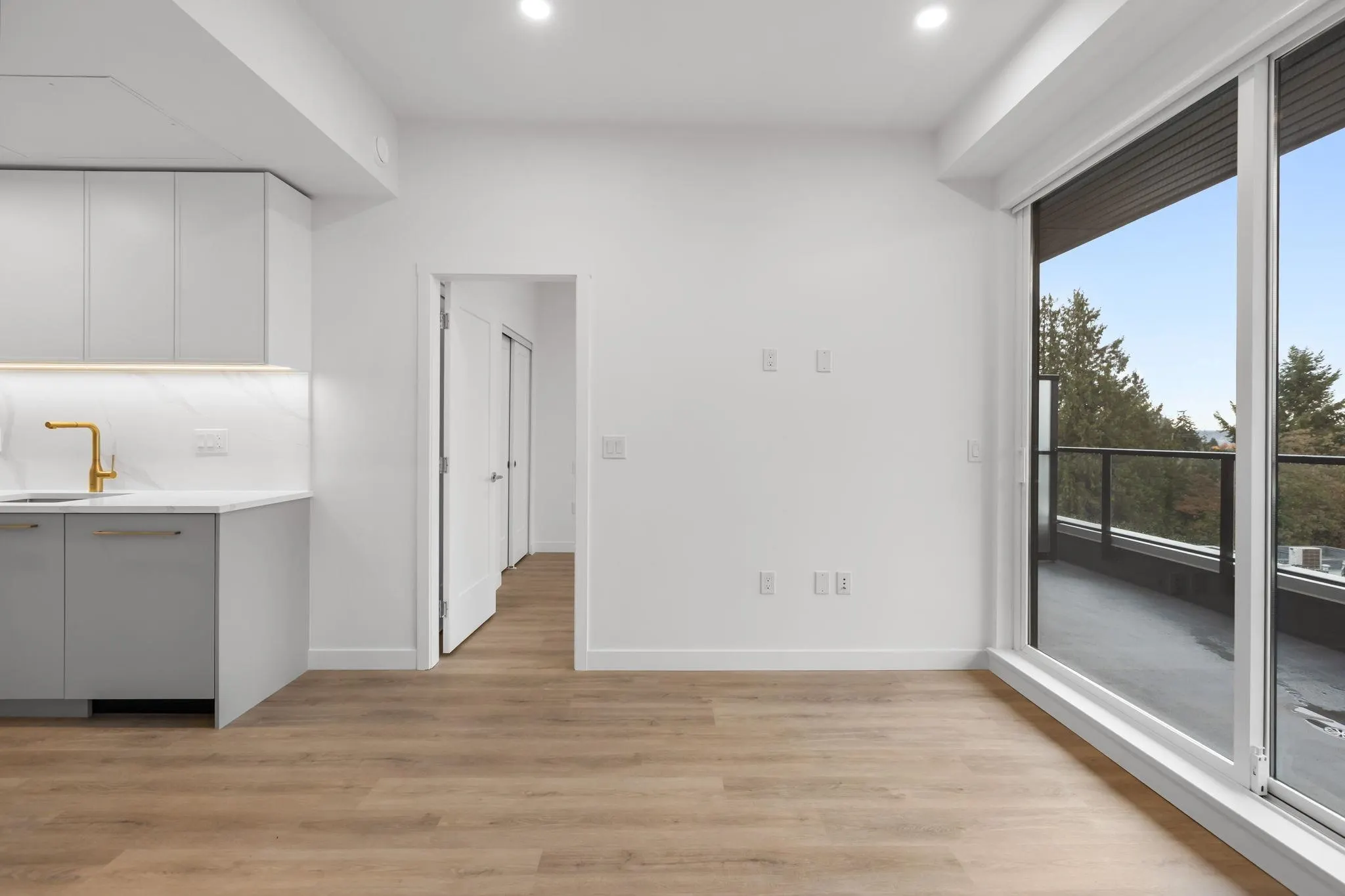 609 600 Rochester Avenue