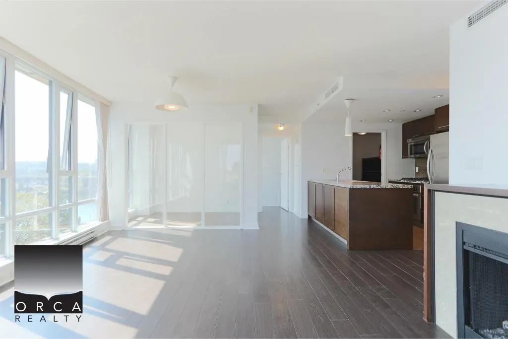 903 918 Cooperage Way