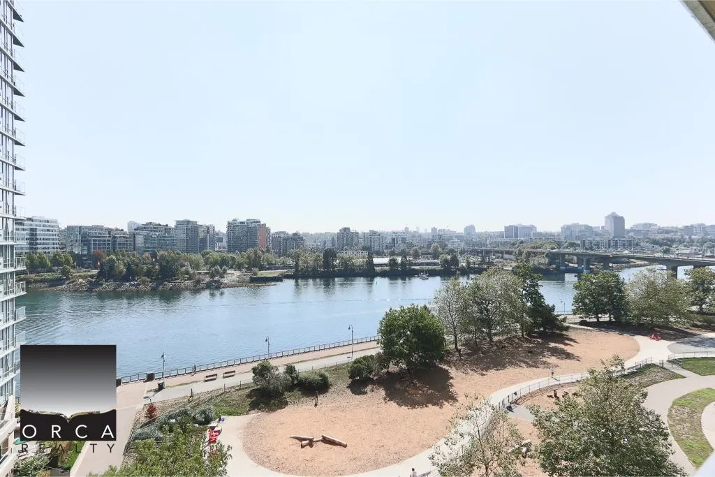 903 918 Cooperage Way