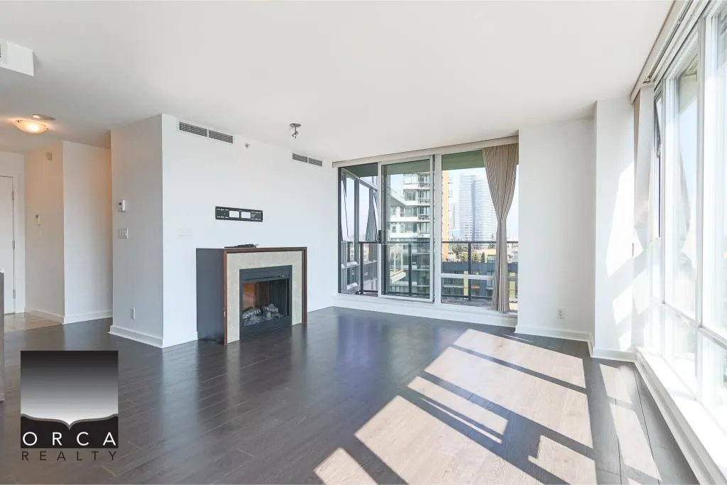 903 918 Cooperage Way