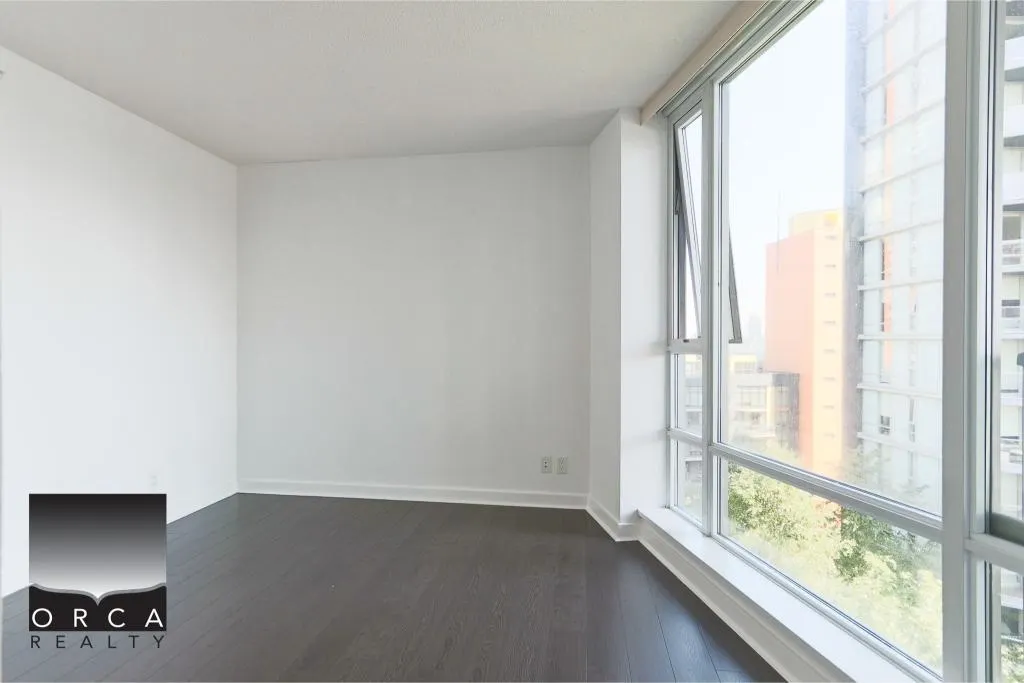 903 918 Cooperage Way