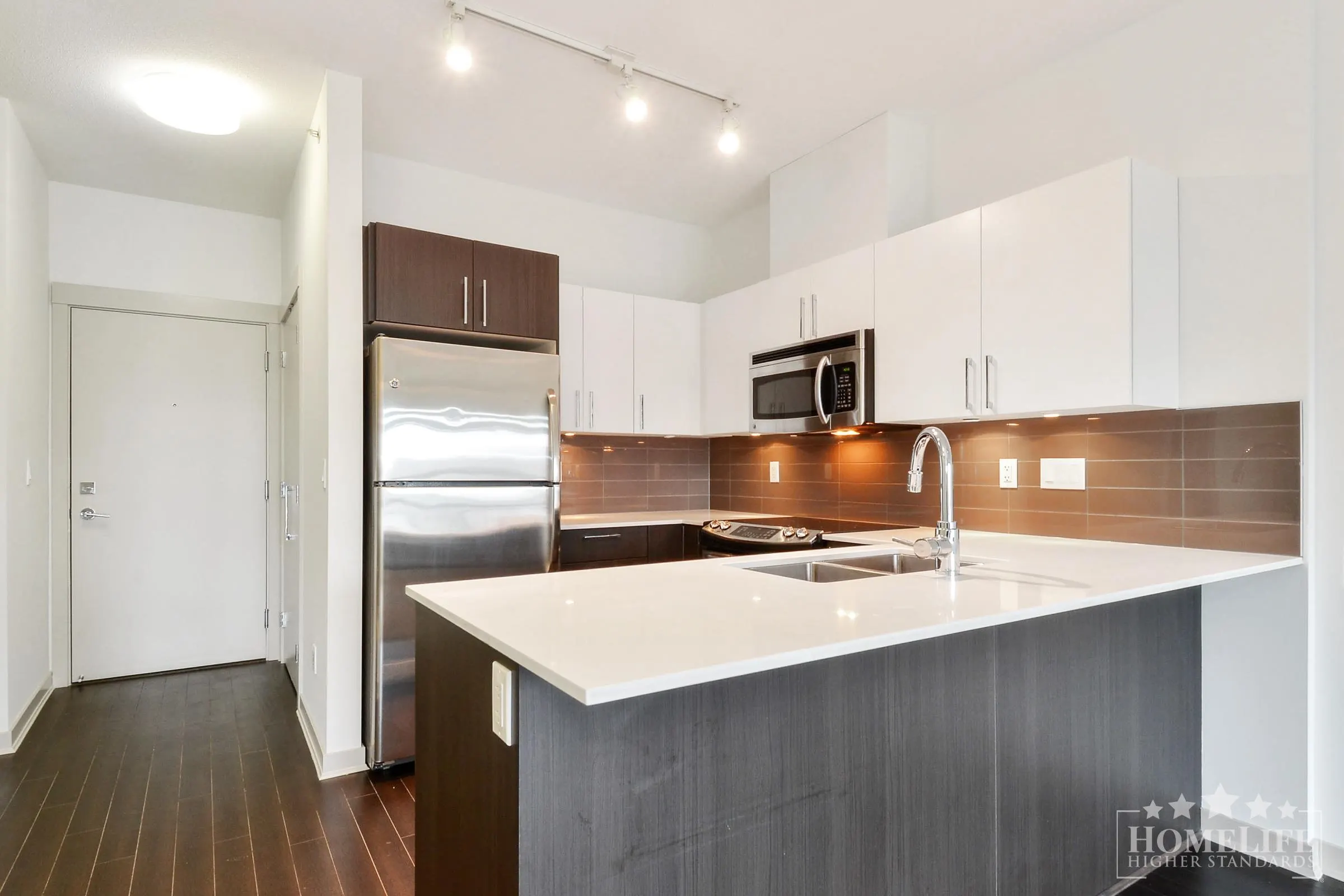 506 10523 University Drive