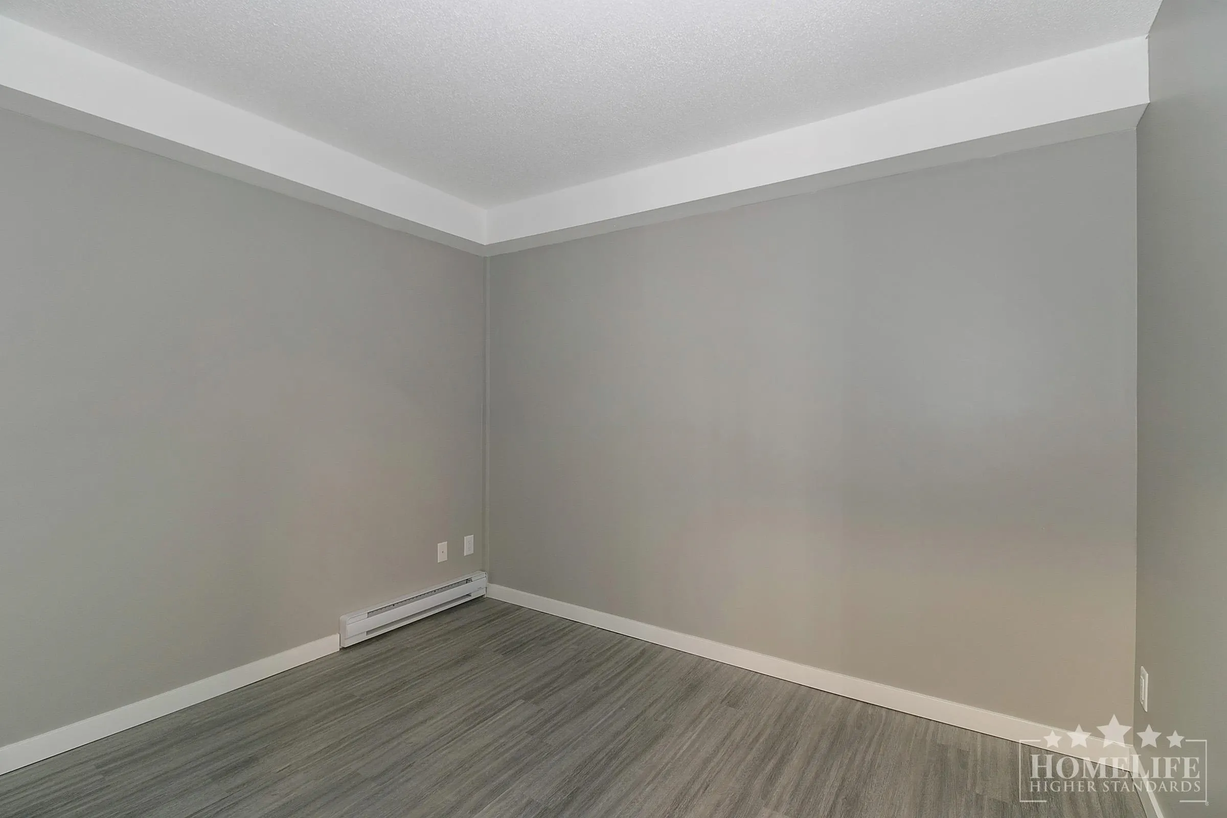 506 10523 University Drive