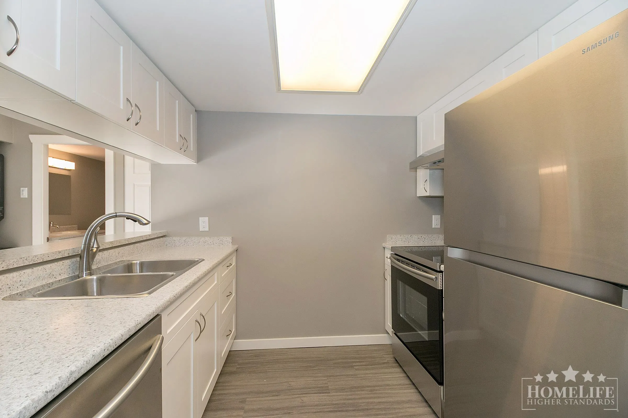 506 10523 University Drive