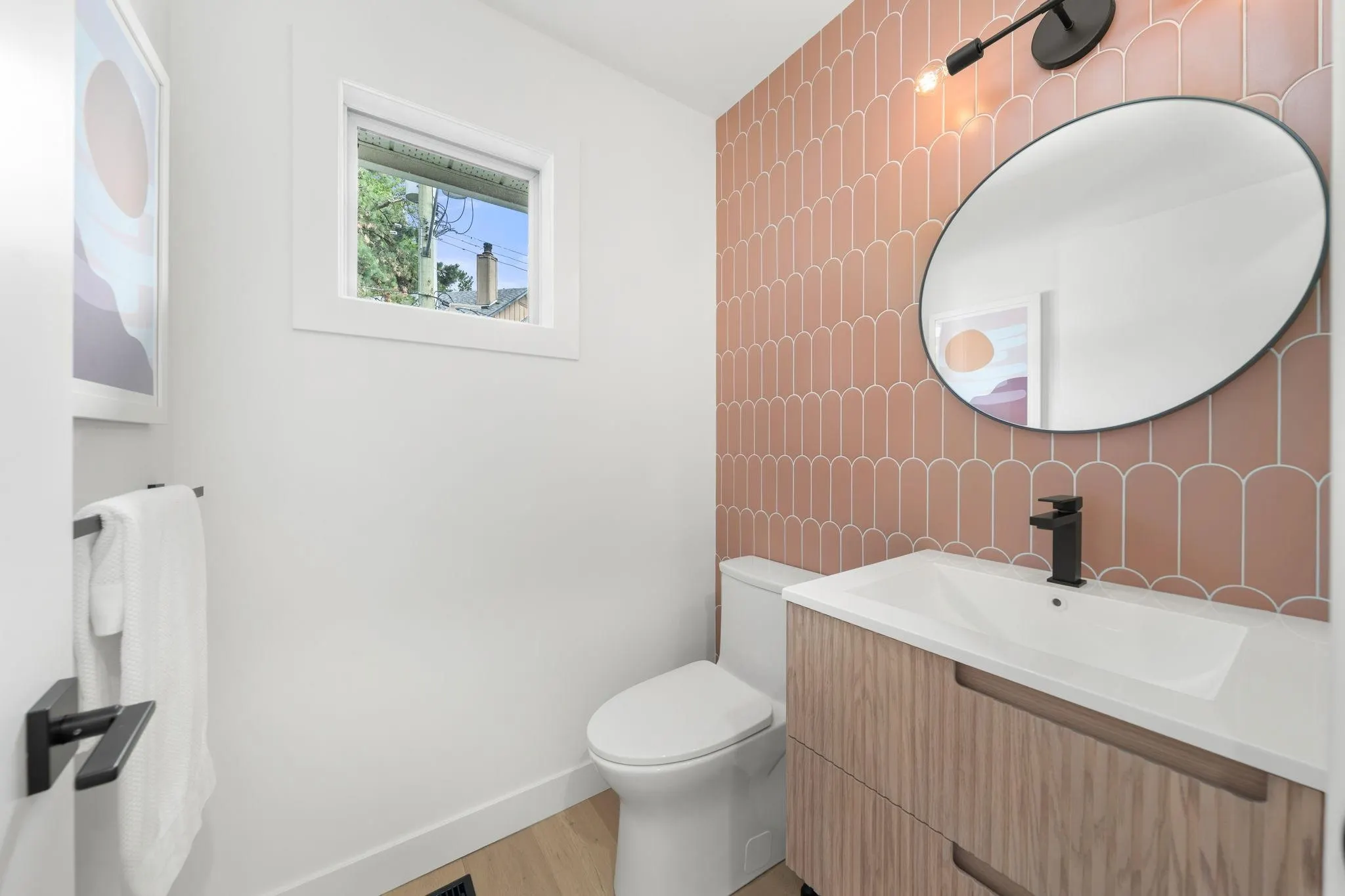 18 901 W 17th Street