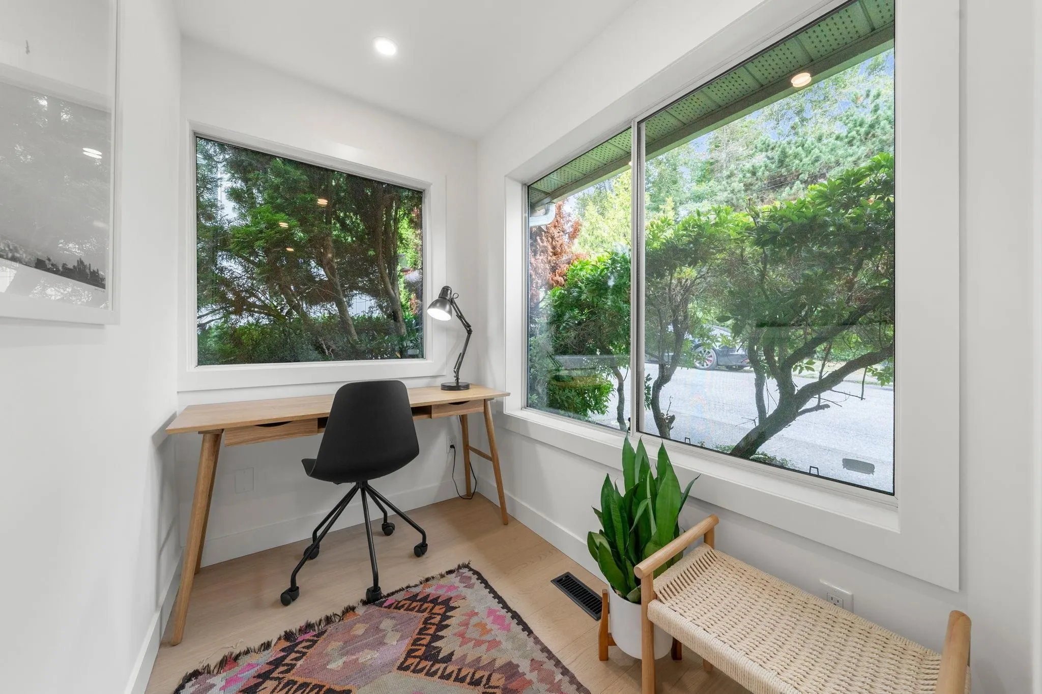 18 901 W 17th Street