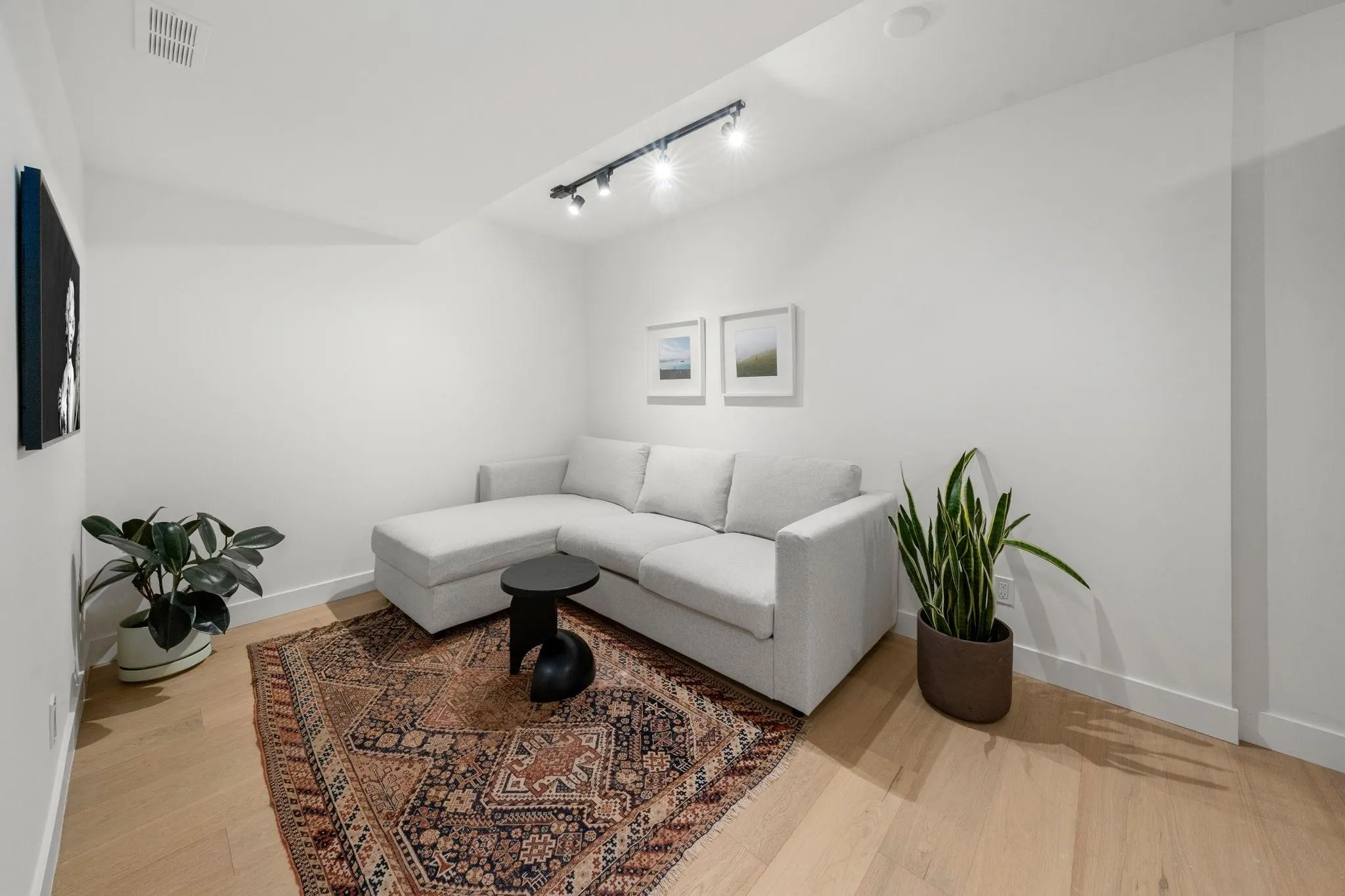 18 901 W 17th Street