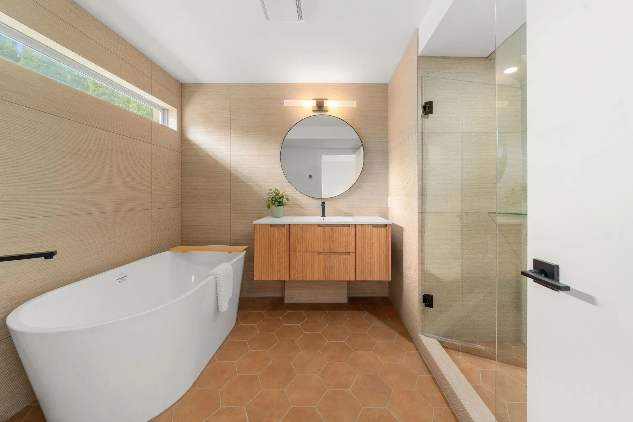 18 901 W 17th Street