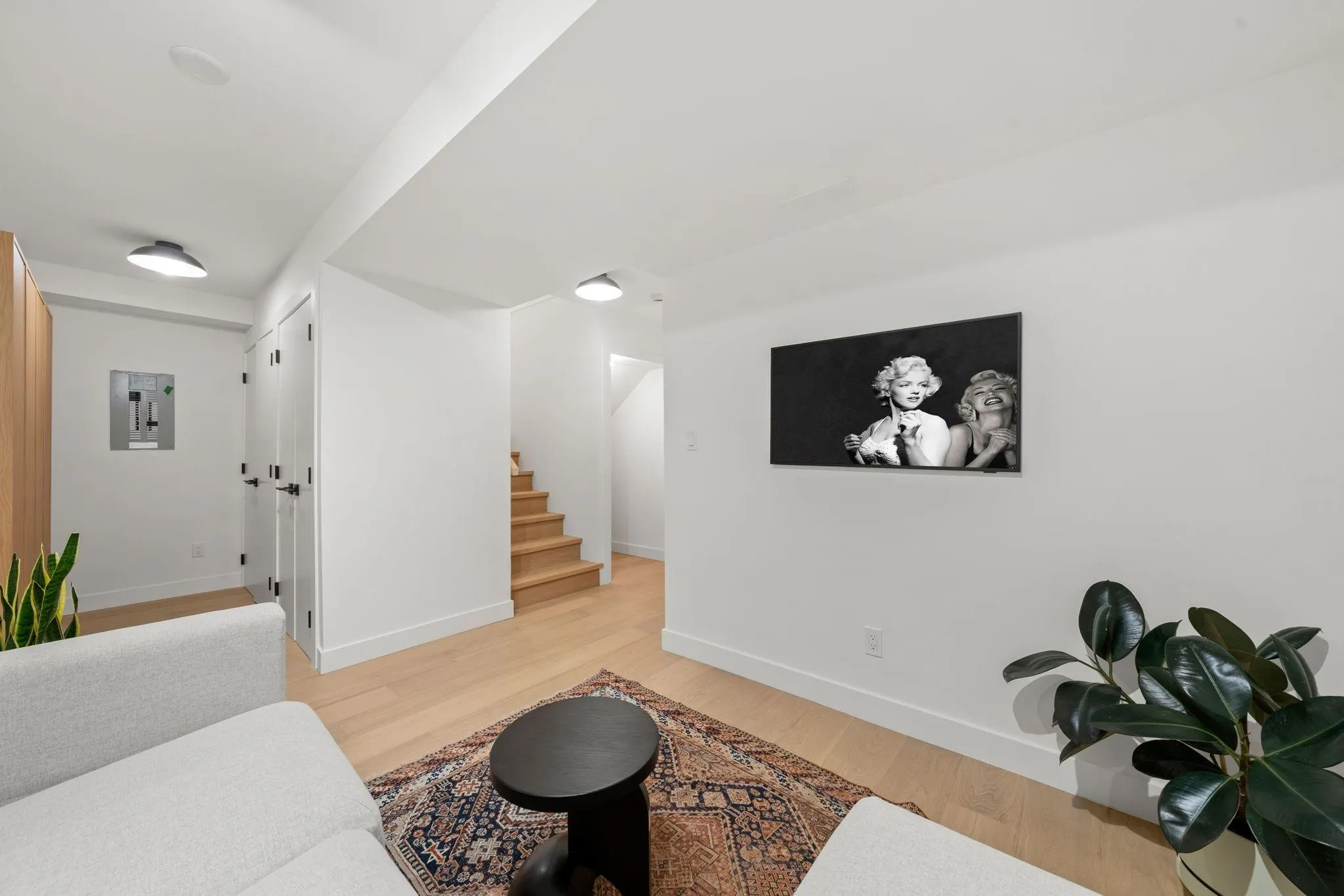 18 901 W 17th Street