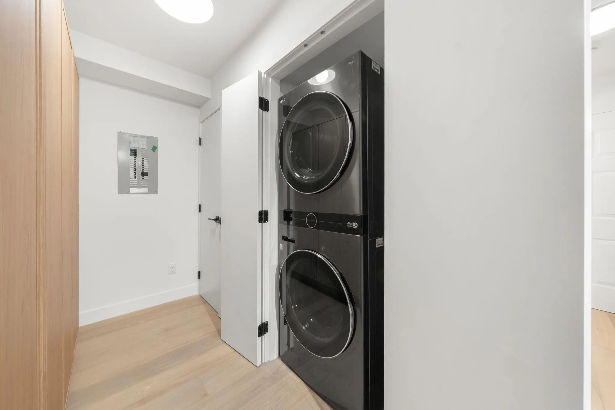 18 901 W 17th Street