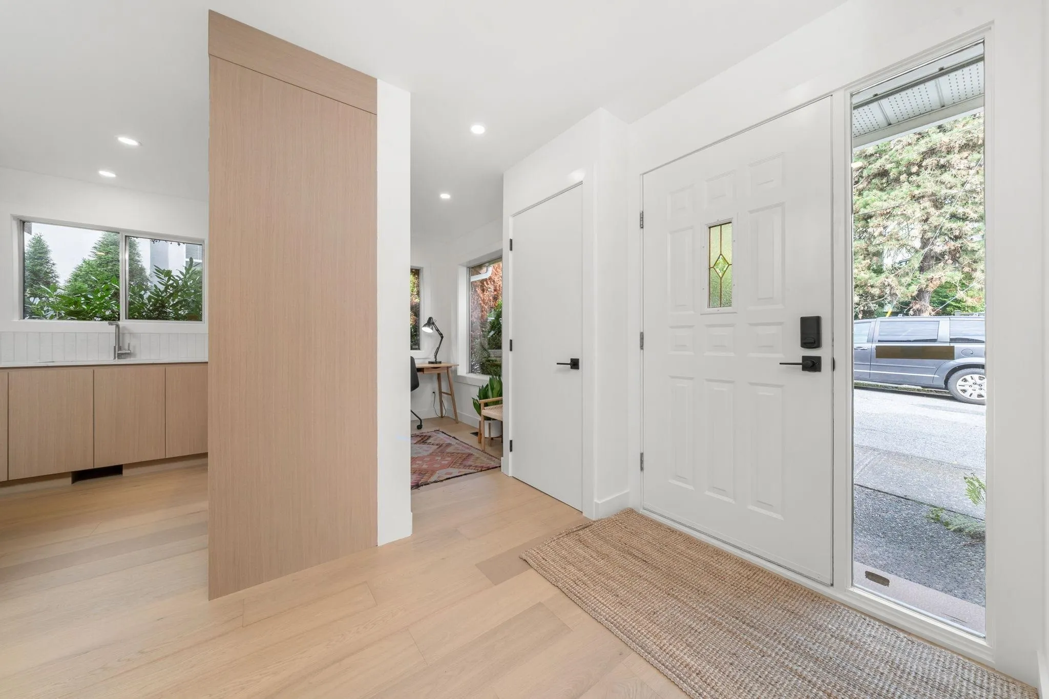 18 901 W 17th Street