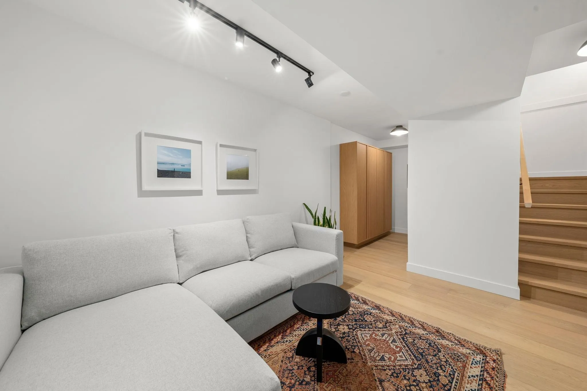 18 901 W 17th Street