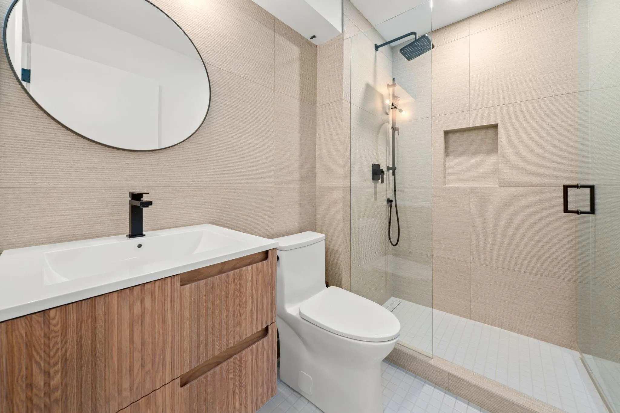 18 901 W 17th Street