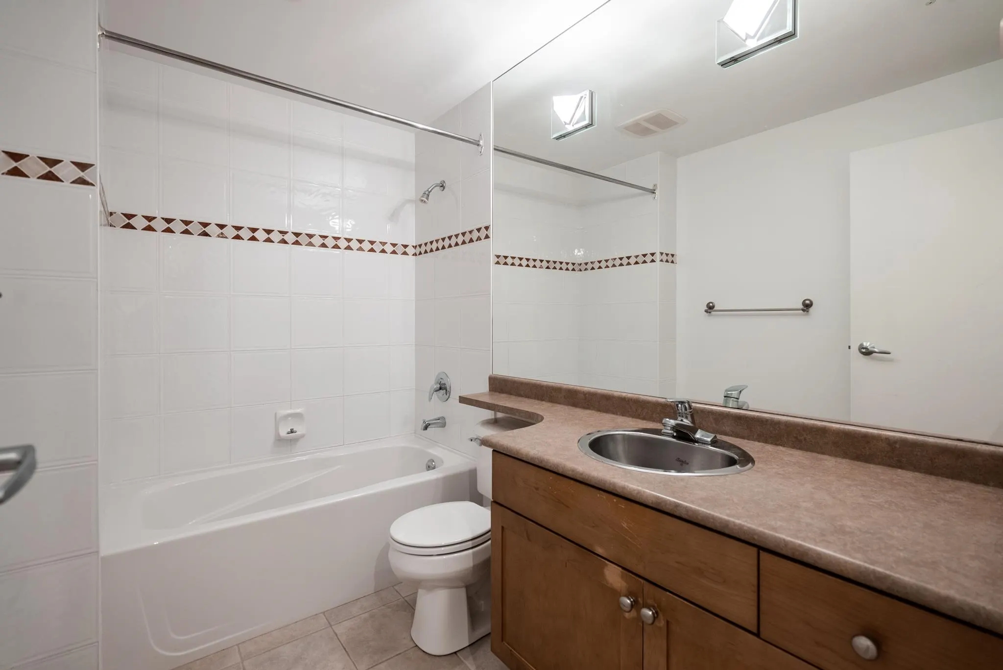 301 1238 Homer Street