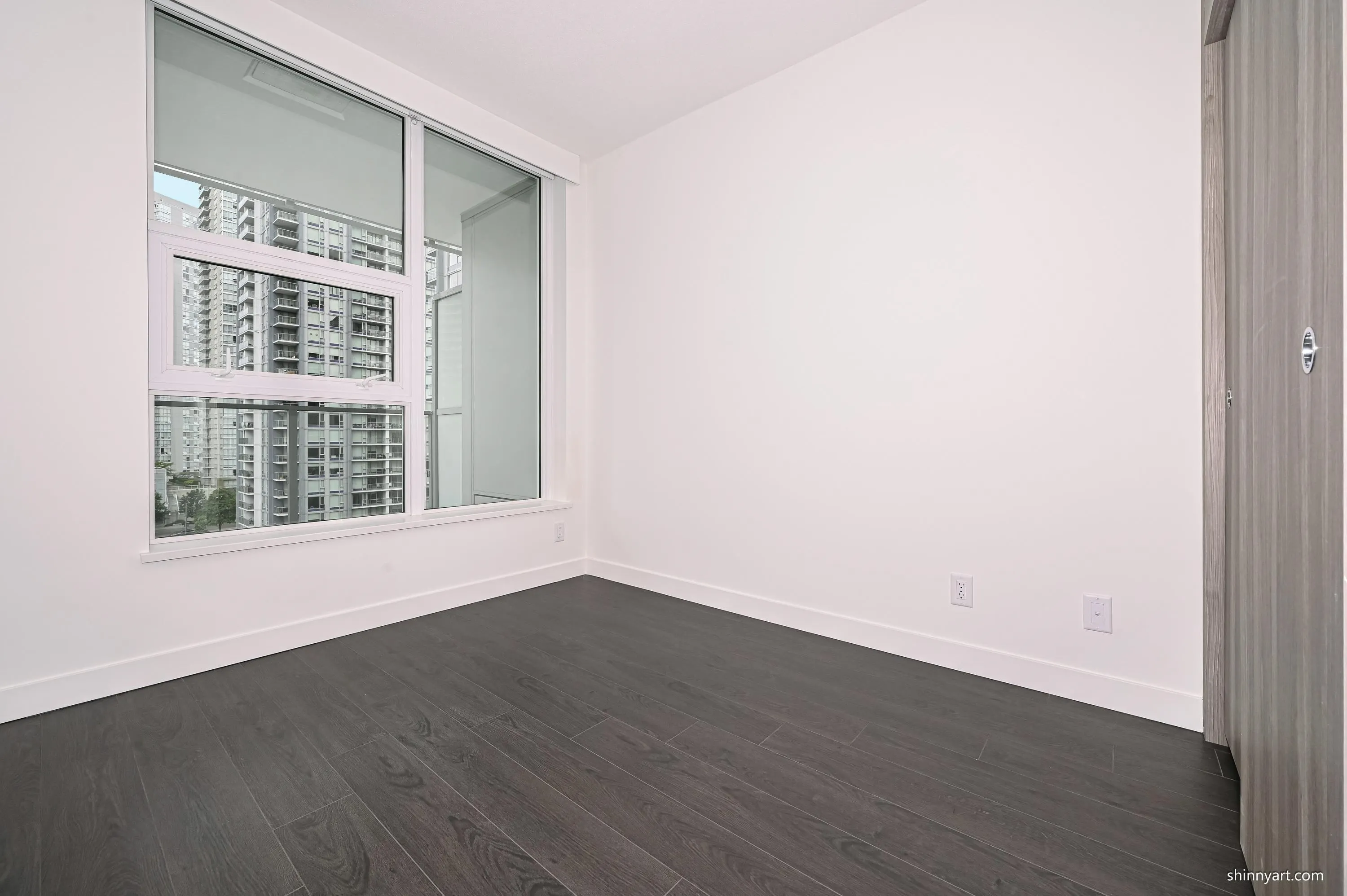 708 13768 100 Avenue