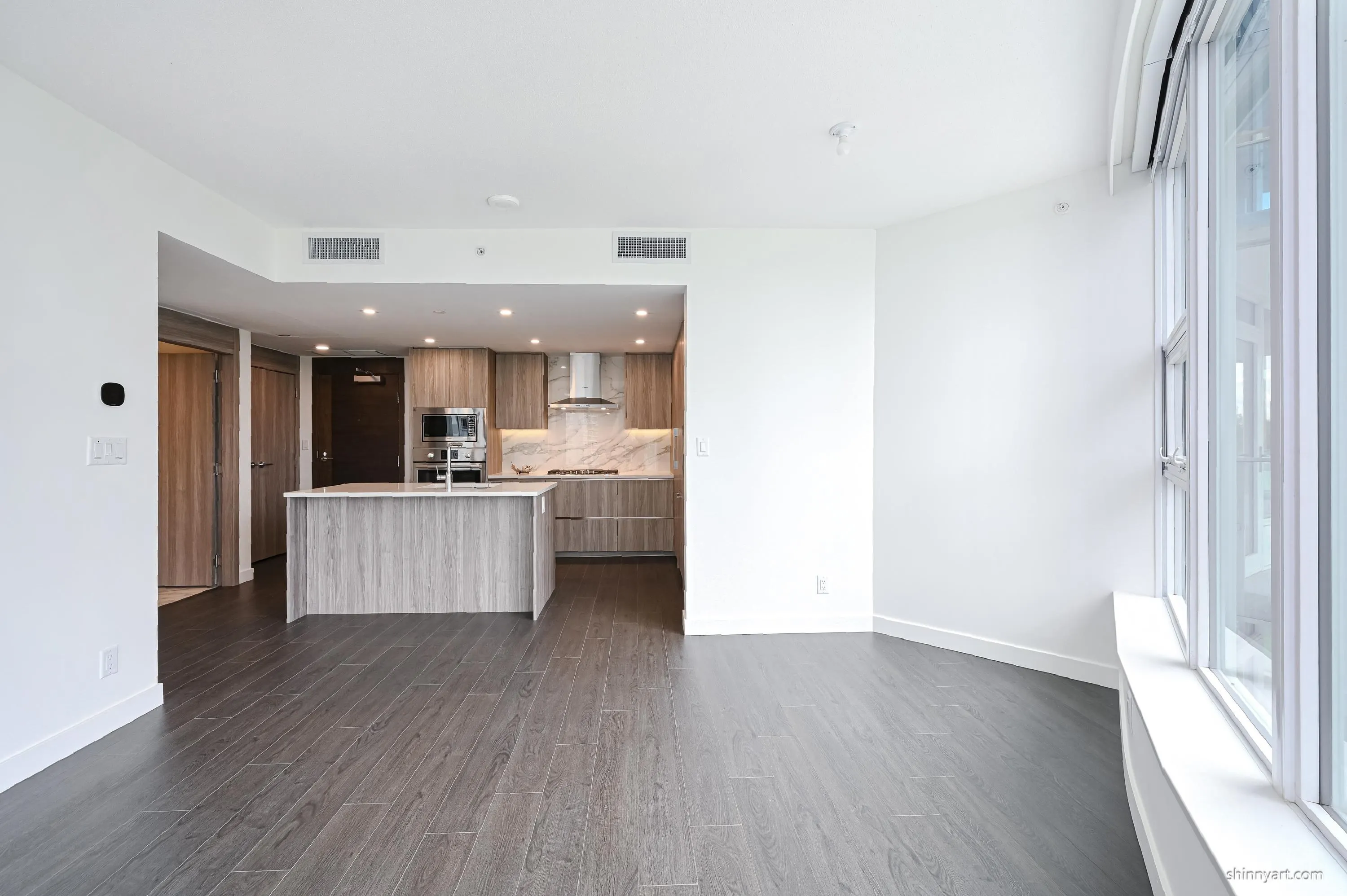 708 13768 100 Avenue